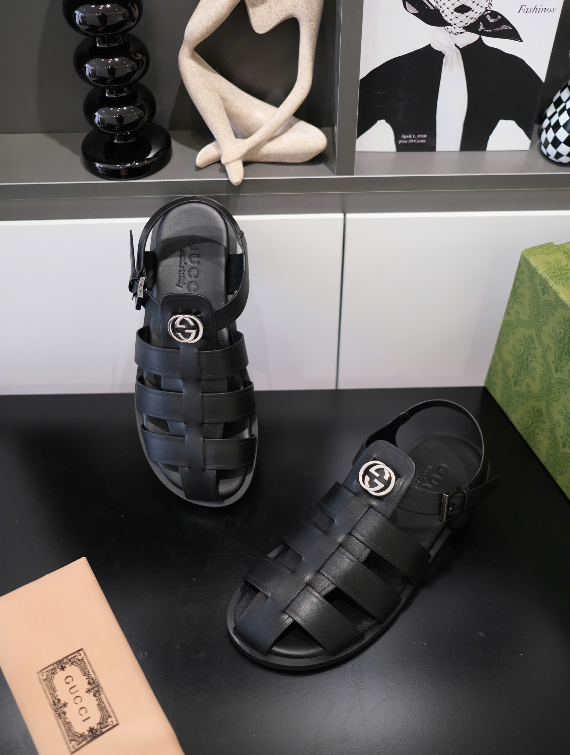 Dép rọ sandal Gucci GC Đen trơn Like Auth on web fullbox bill thẻ DDT
