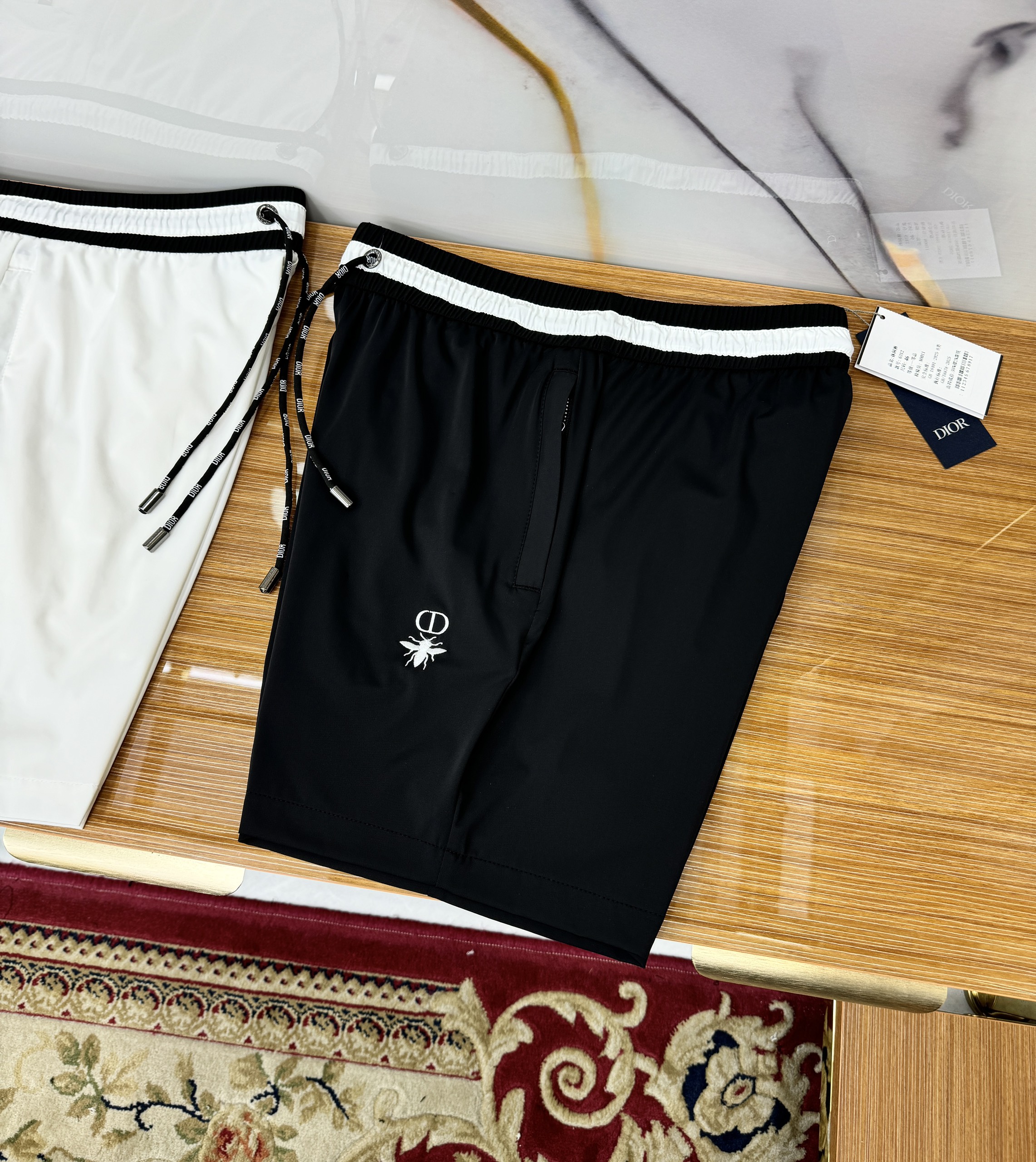 Quần short gió Dior CD logo Ong chữ thêu Like Auth 1-1 on web CD MK