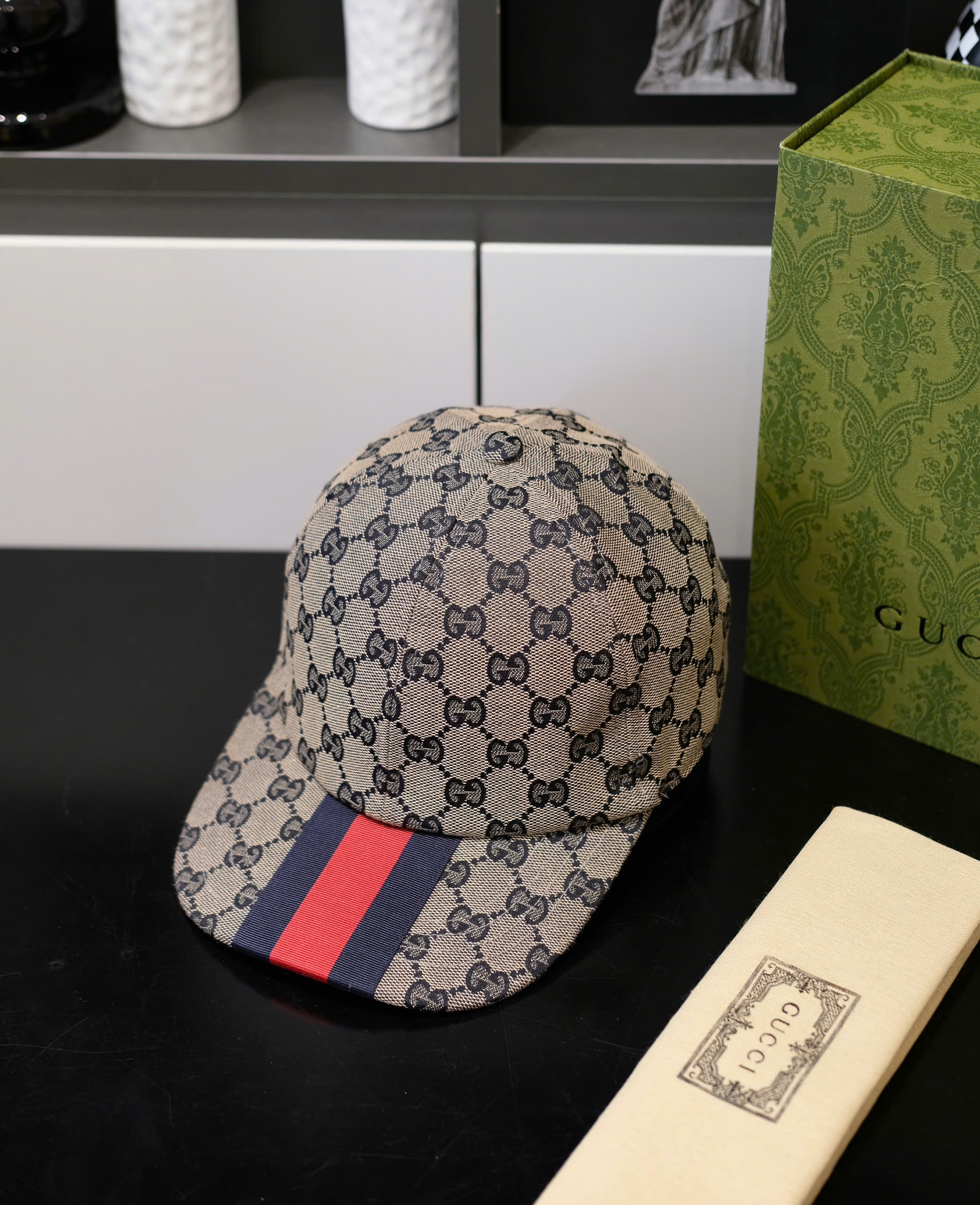 Mũ lưỡi trai, nón kết Gucci GC Nâu họa tiết logo kẻ sọc Đỏ Xanh Like Auth fullbox DDT