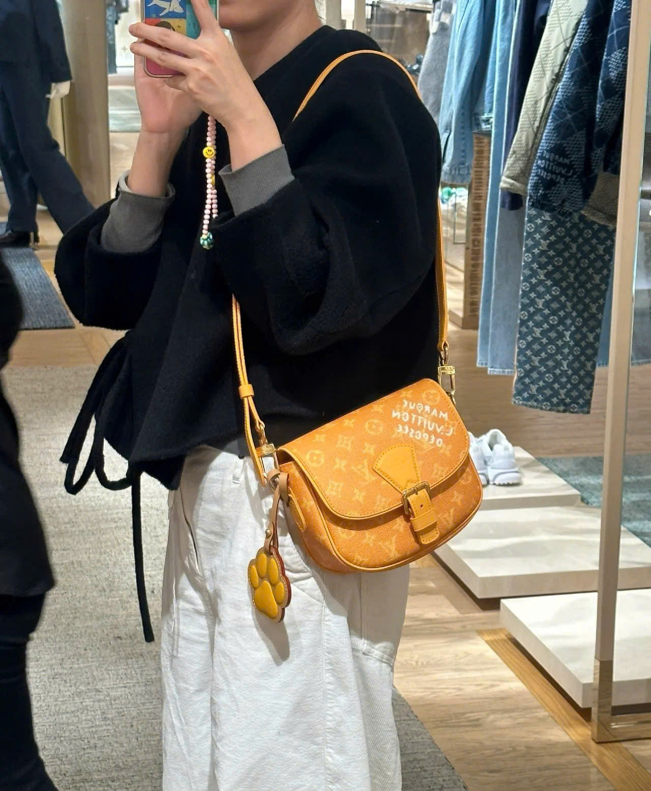 Túi đeo chéo Louis Vuitton LV Vàng họa tiết hoa vân size 20x17x7cm Like Auth on web fullbox bill thẻ PLD