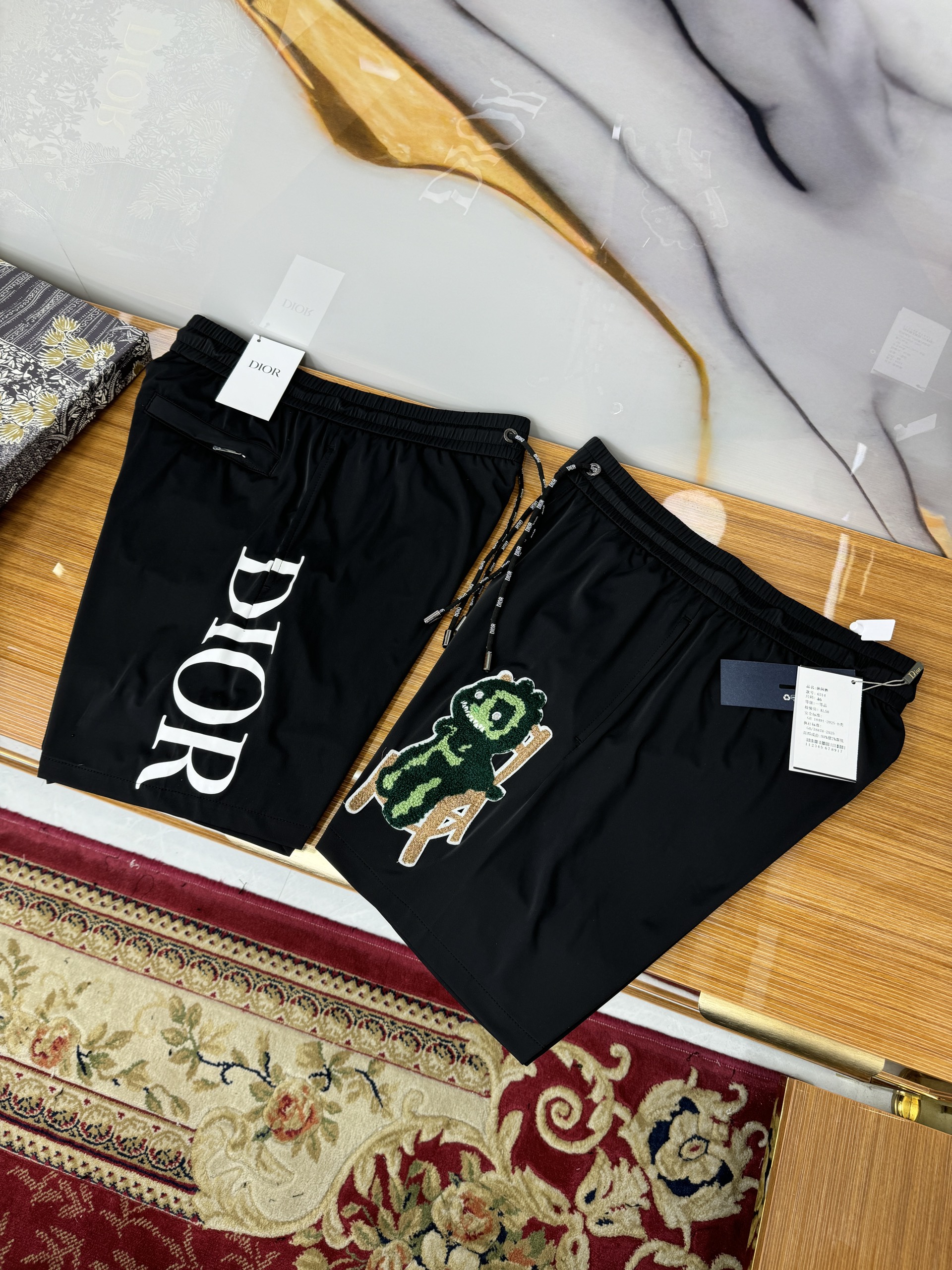 Quần short gió Dior CD Đen logo thêu xù Like Auth 1-1 on web CD