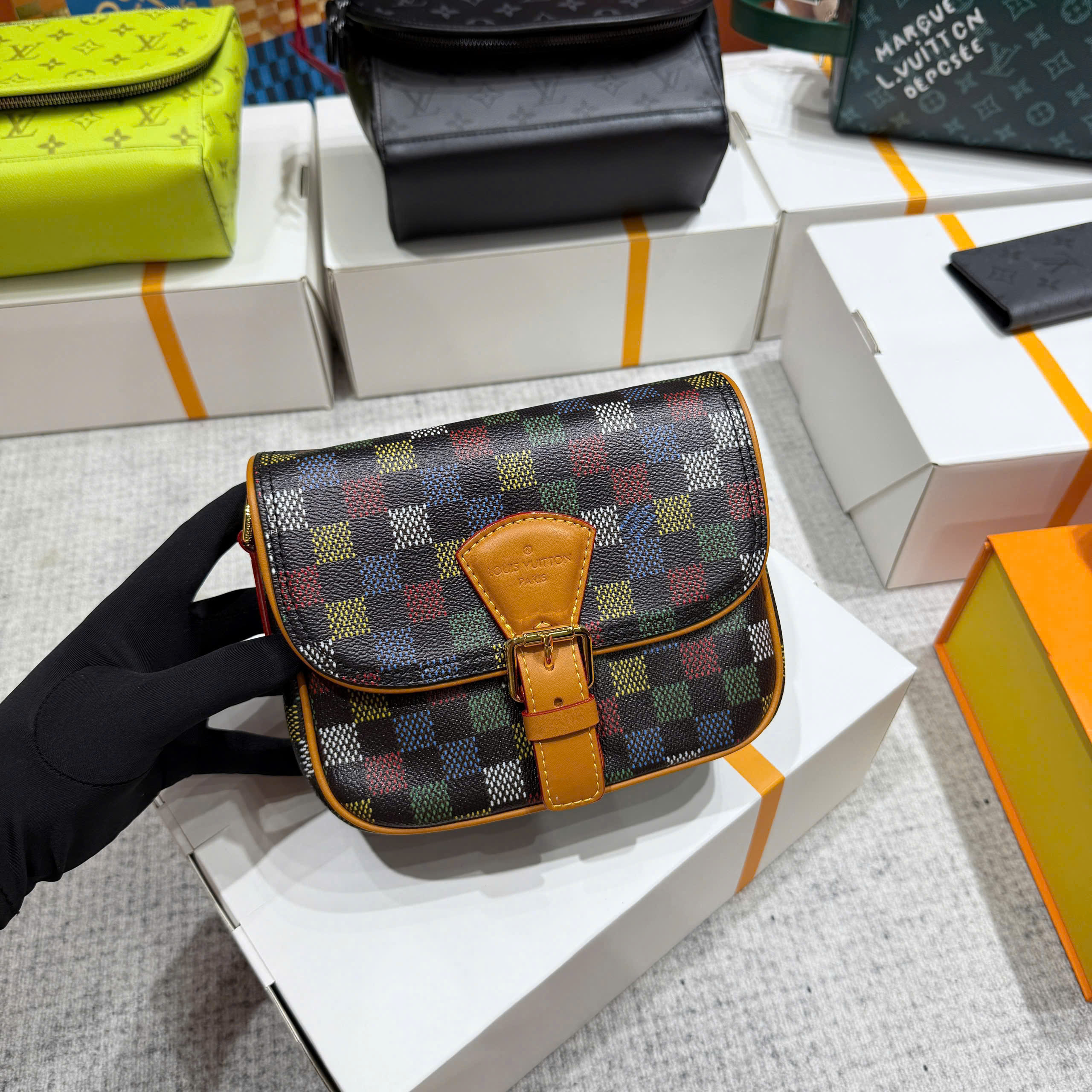 Túi đeo chéo Louis Vuitton LV các mẫu họa tiết hoa vân size 20x17x7cm Like Auth on web fullbox bill thẻ PLD