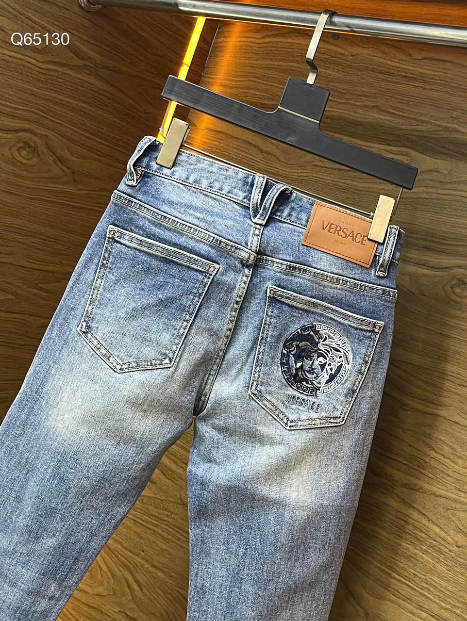 Quần Jean Versace VS Xanh logo thêu túi sau Like Auth on web LK