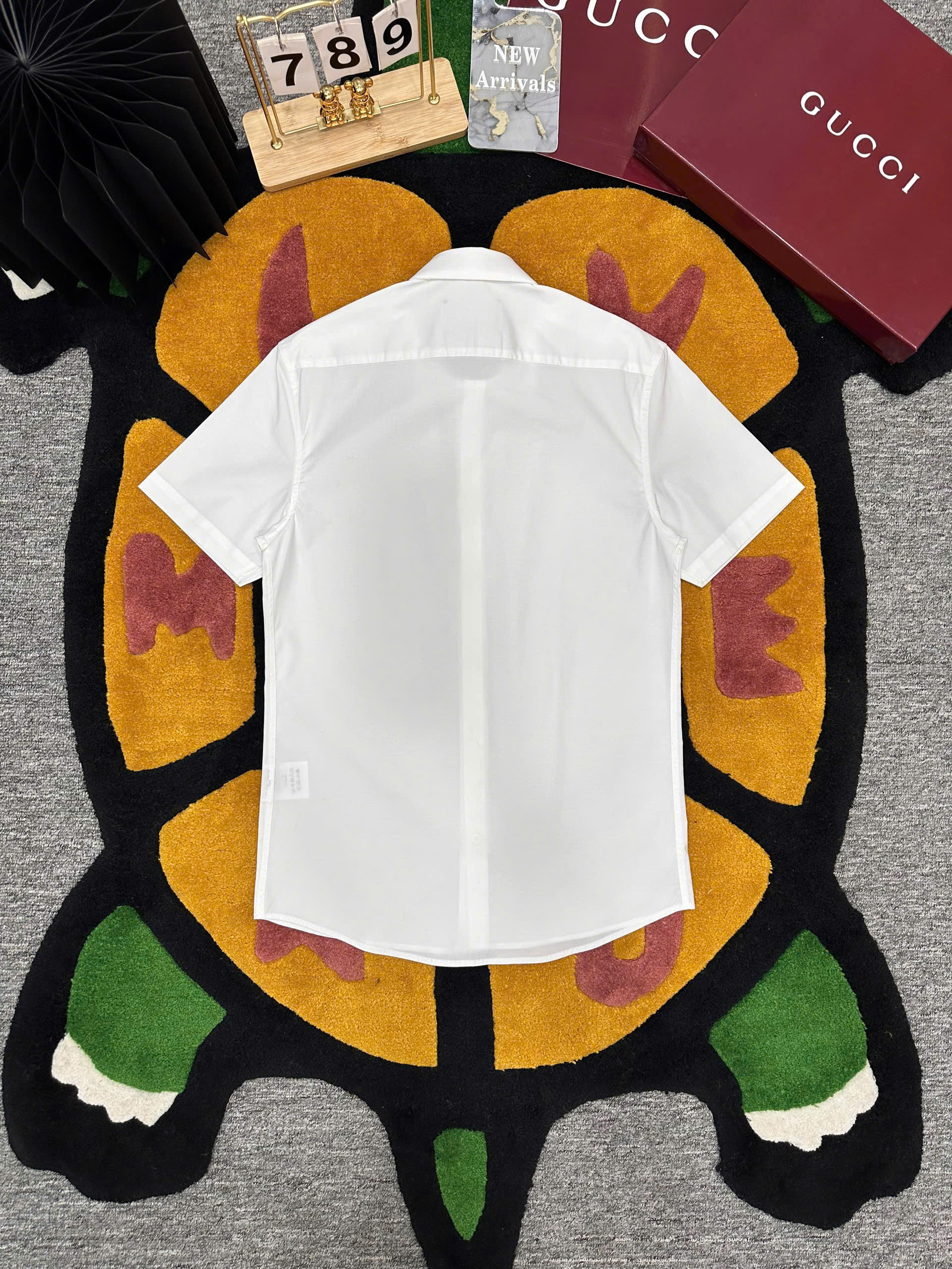 Áo sơ mi cộc tay Gucci GC Trắng logo Ong Vương miện Đỏ thêu cổ Like Auth on web MK