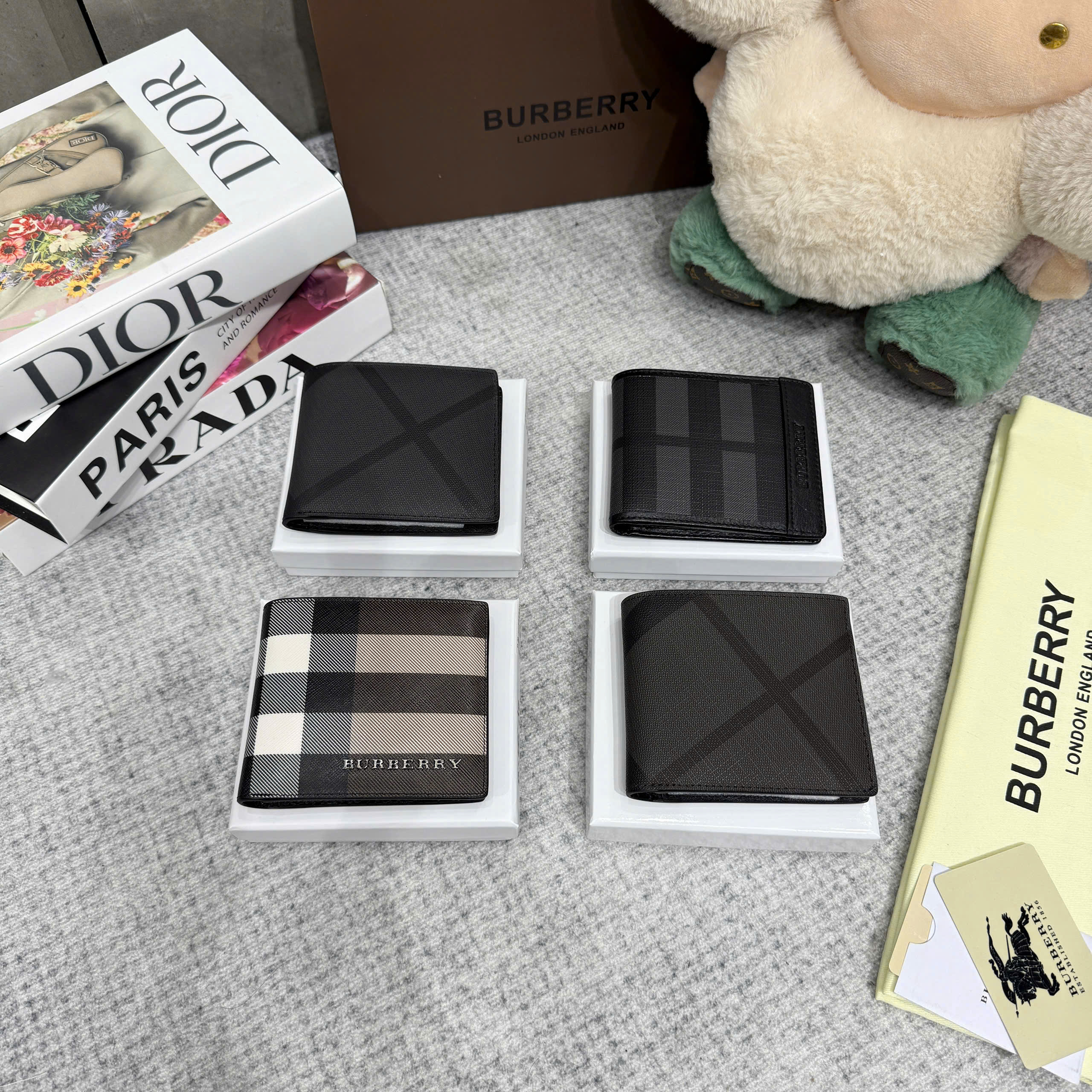 Ví ngắn gấp Burberry BBR các mẫu Like Auth fullbox túi thẻ phụ kiện PLD