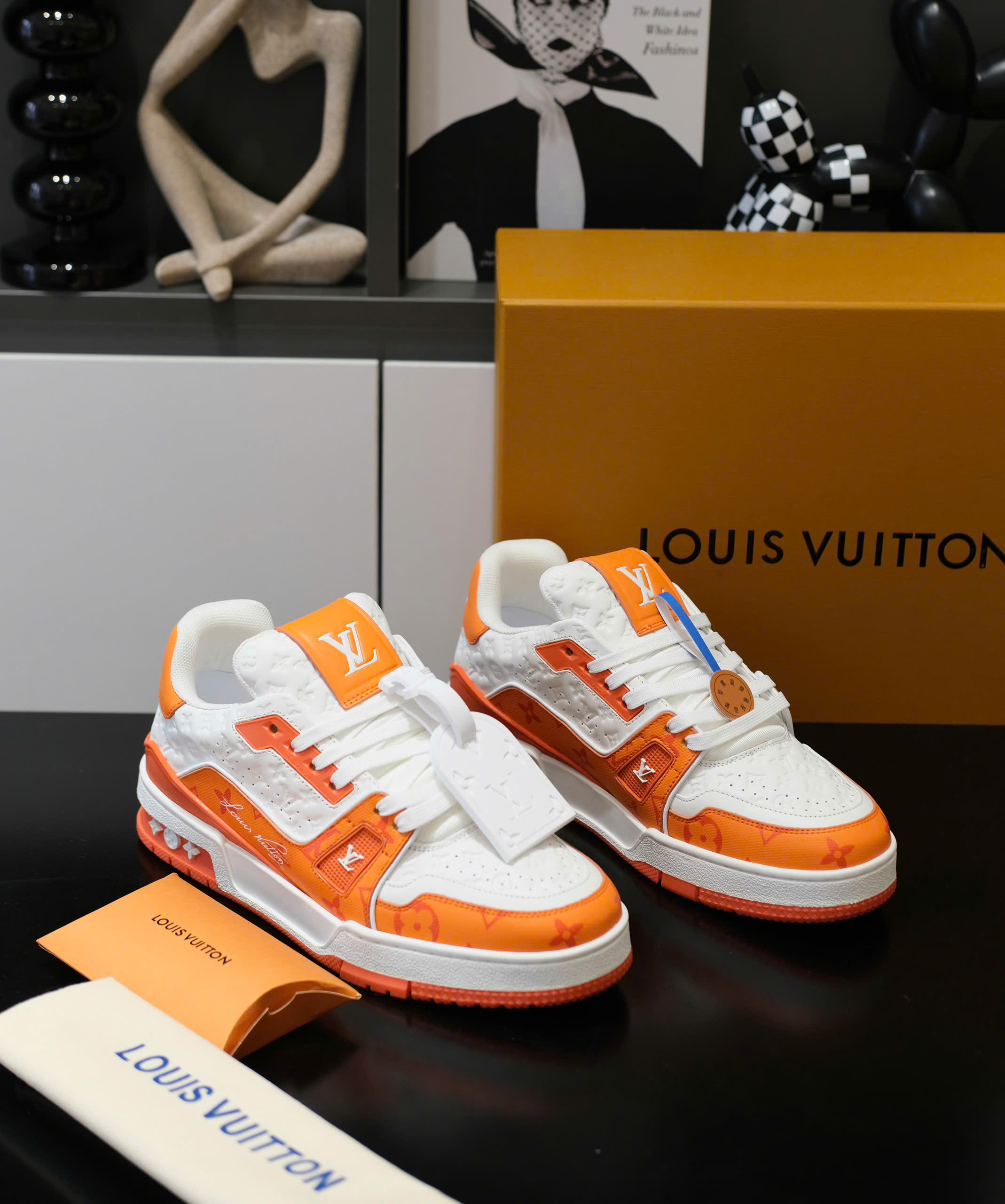 Giày sneaker Louis Vuitton LV 54 Cam phối Trắng họa tiết hoa vân Like Auth Fullbox Phụ Kiện DDT