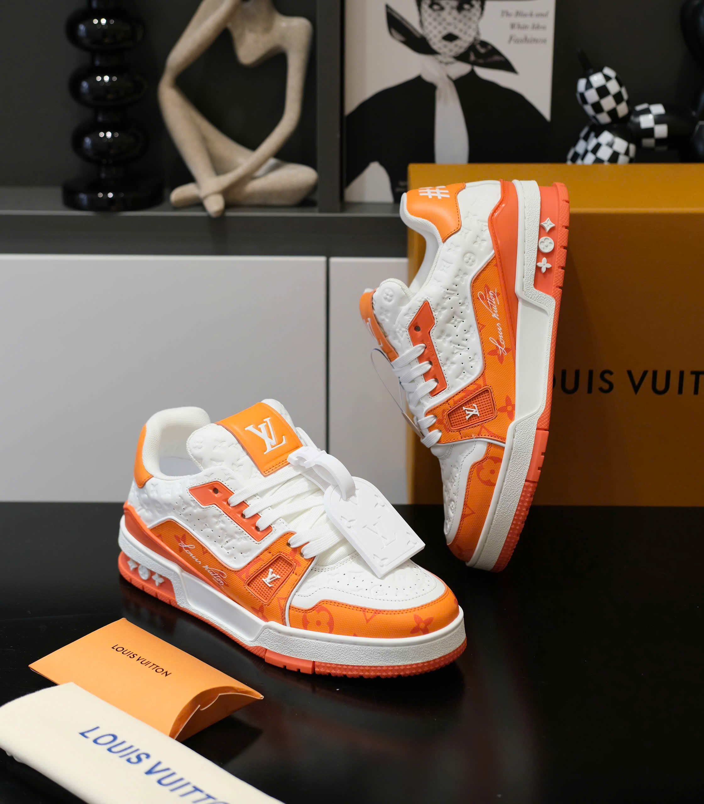 Giày sneaker Louis Vuitton LV 54 Cam phối Trắng họa tiết hoa vân Like Auth Fullbox Phụ Kiện DDT
