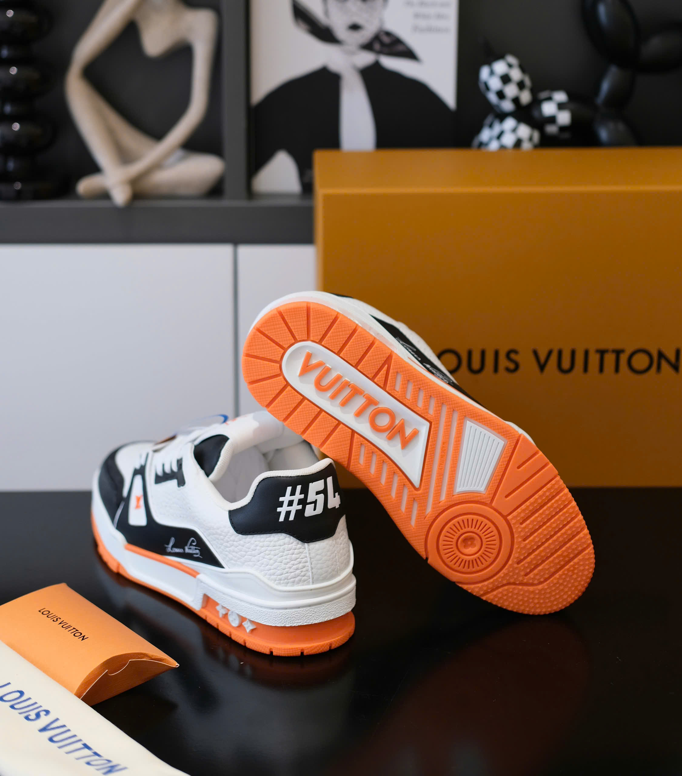 Giày sneaker Louis Vuitton LV 54 Đen phối Trắng đế Cam Like Auth Fullbox Phụ Kiện DDT