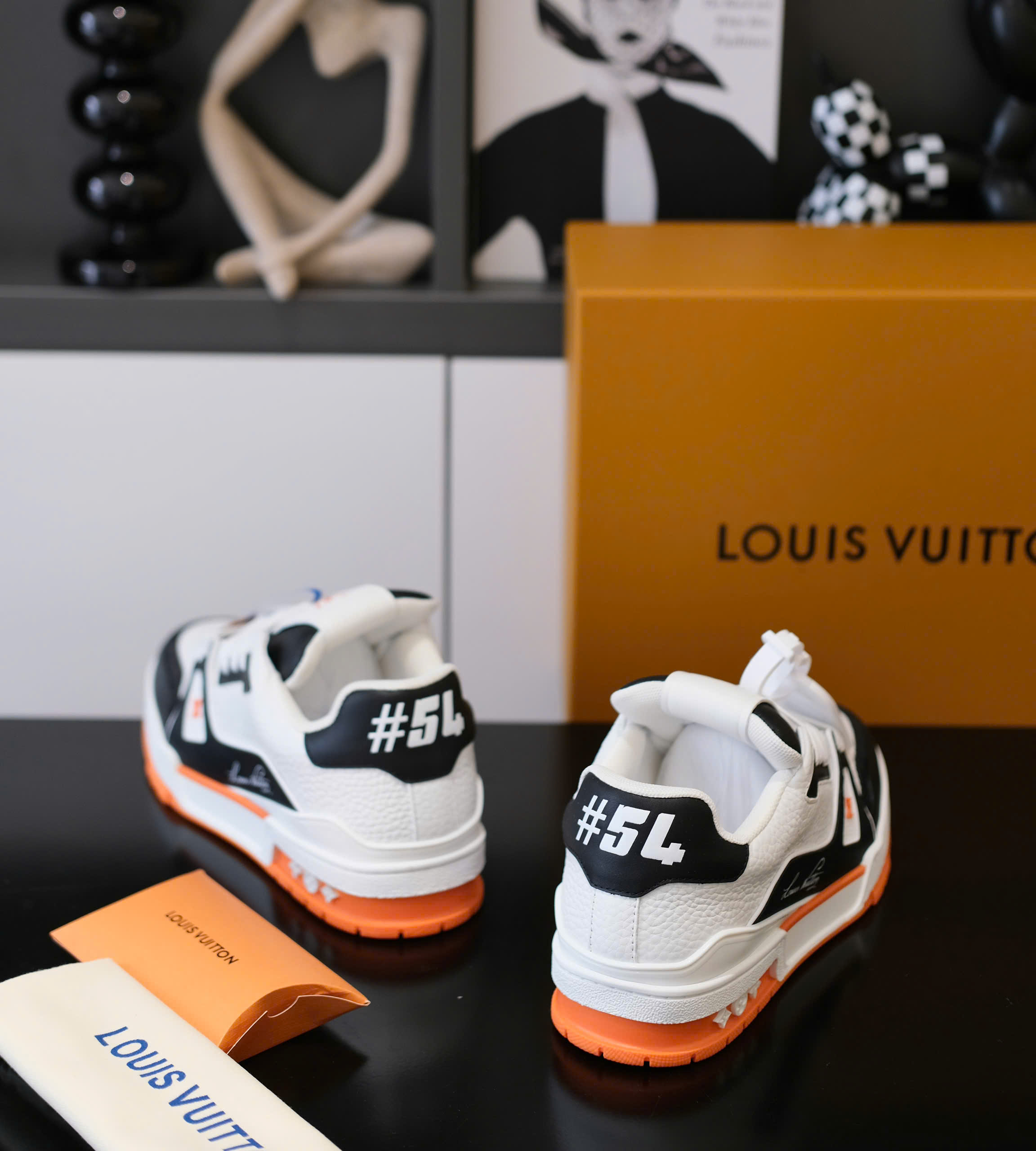 Giày sneaker Louis Vuitton LV 54 Đen phối Trắng đế Cam Like Auth Fullbox Phụ Kiện DDT