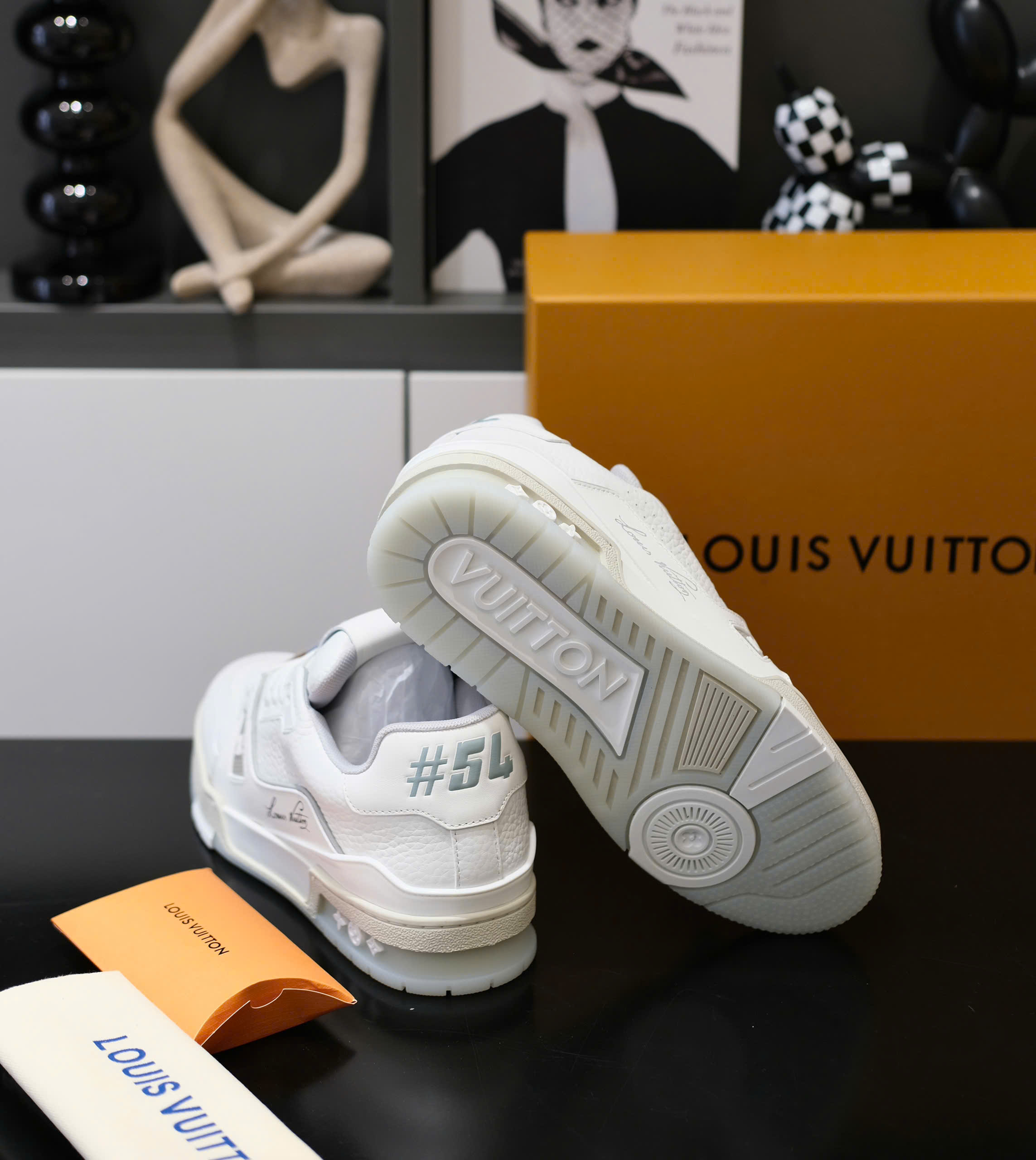 Giày sneaker Louis Vuitton LV Trắng full Like Auth Fullbox Phụ Kiện DDT