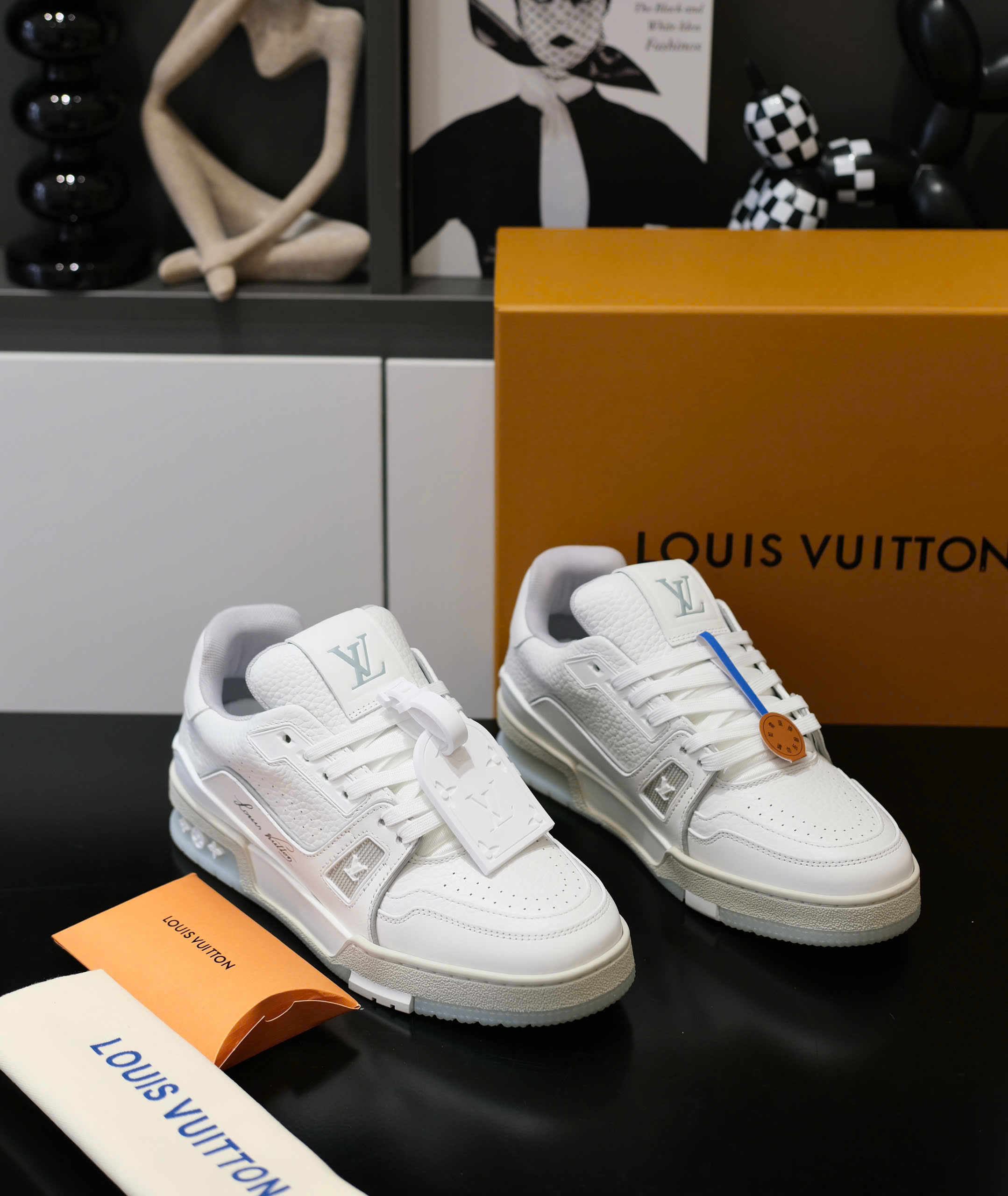Giày sneaker Louis Vuitton LV Trắng full Like Auth Fullbox Phụ Kiện DDT