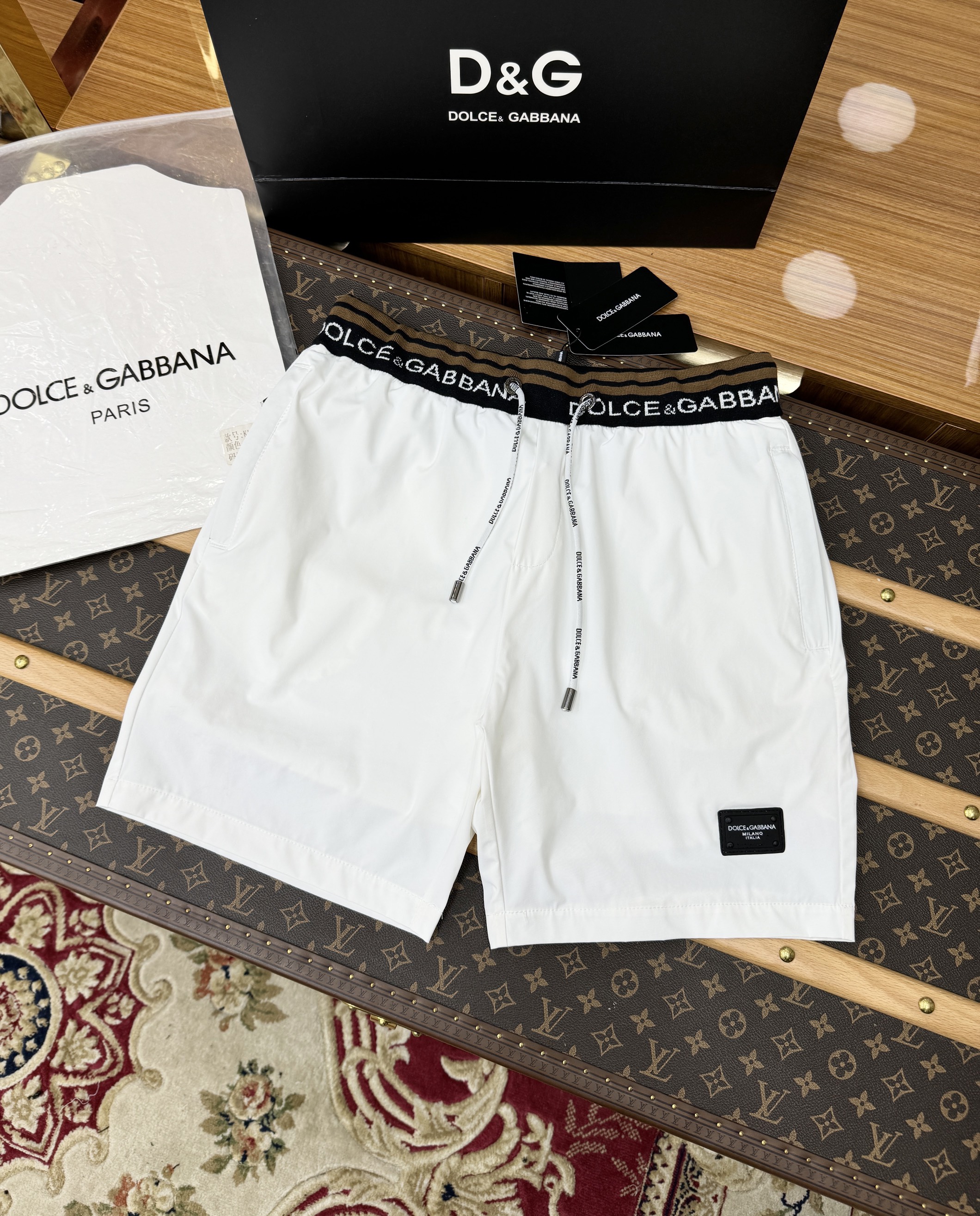 Quần short gió Dolce Gabbana DG logo tag vuông check cạp Like Auth 1-1 on web CD MK