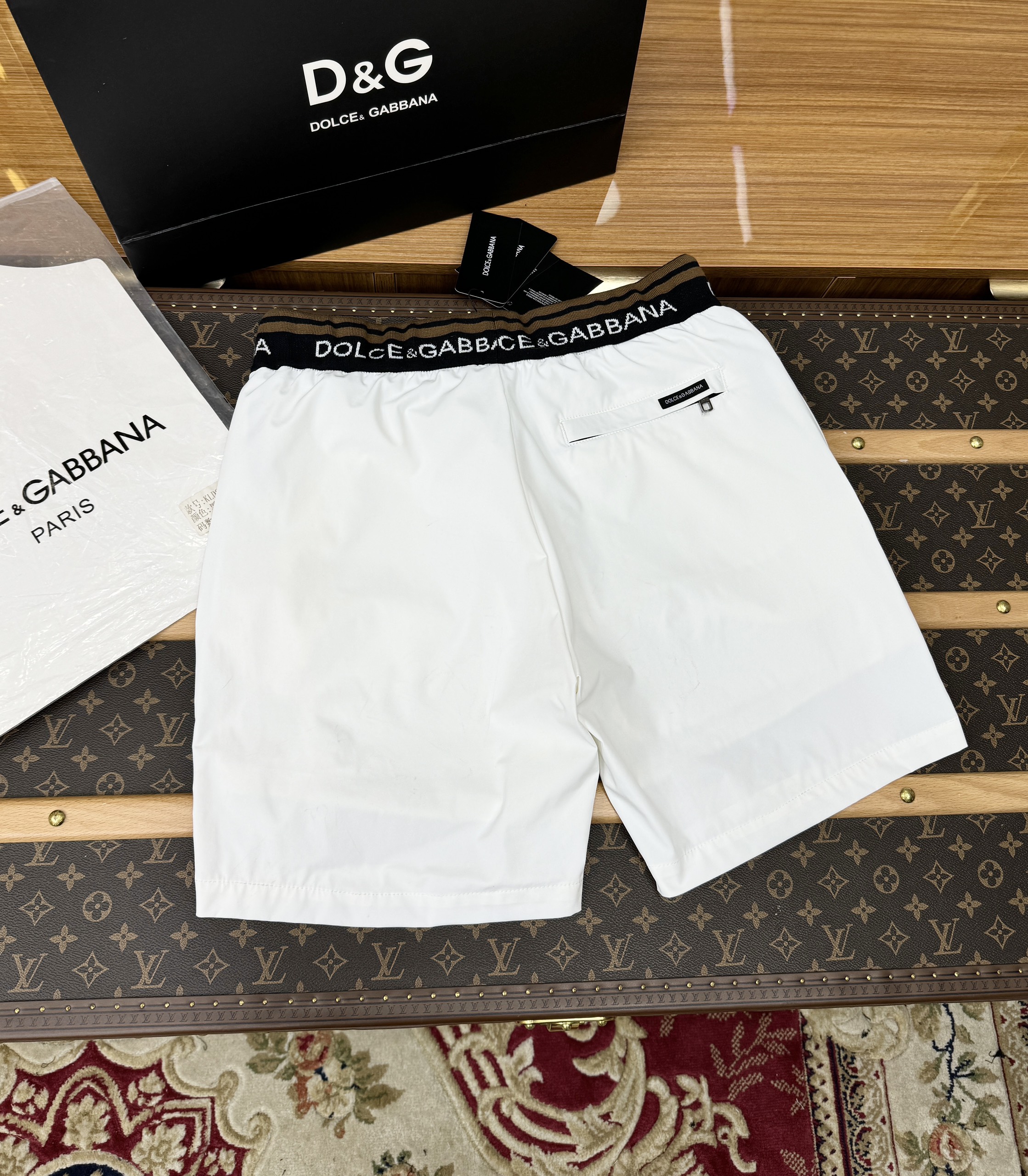 Quần short gió Dolce Gabbana DG logo tag vuông check cạp Like Auth 1-1 on web CD MK