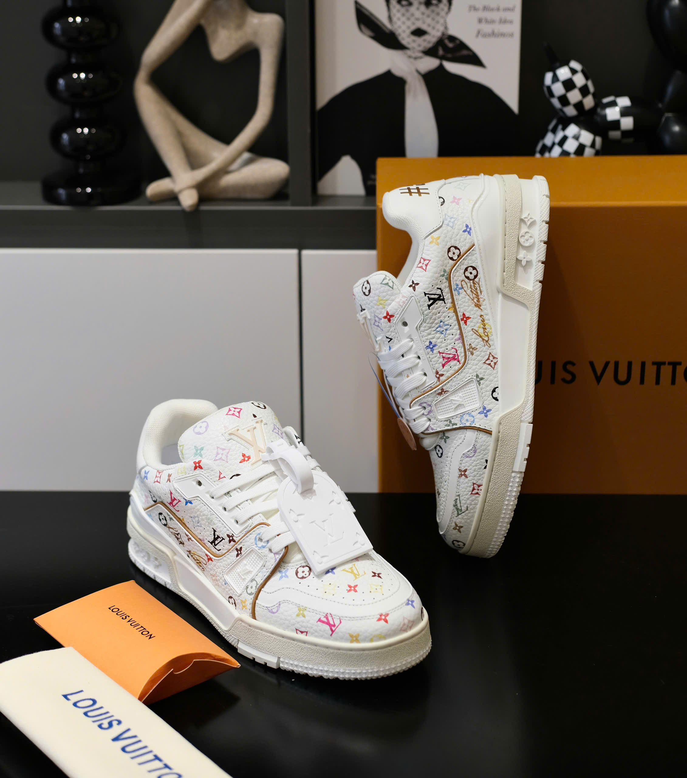 Giày sneaker Louis Vuitton LV Trắng họa tiết hoa vân màu sắc full Like Auth Fullbox Phụ Kiện DDT