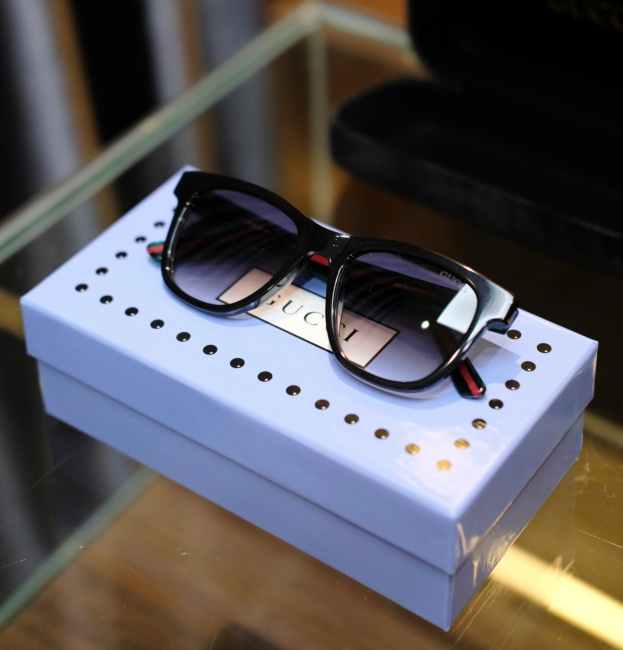Kính mắt thời trang Gucci GC Đen logo chữ gọng Xanh Đỏ Like Auth on web fullbox DDT