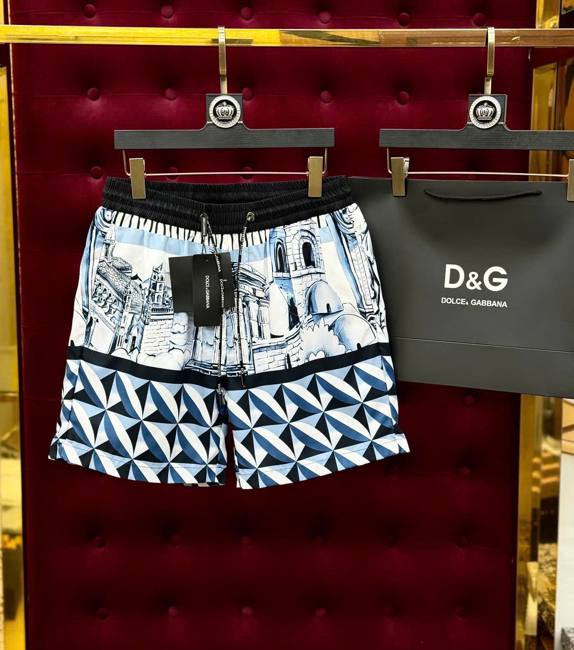 Quần short gió Dolce Gabbana DG họa tiết kẻ ô Trắng Xanh Like Auth 1-1 on web LK