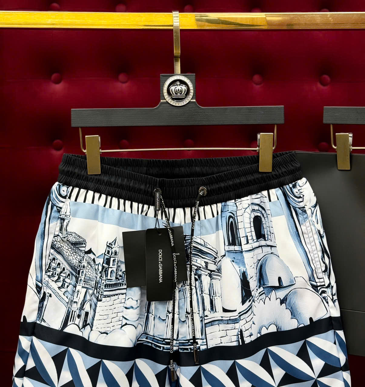 Quần short gió Dolce Gabbana DG họa tiết kẻ ô Trắng Xanh Like Auth 1-1 on web LK