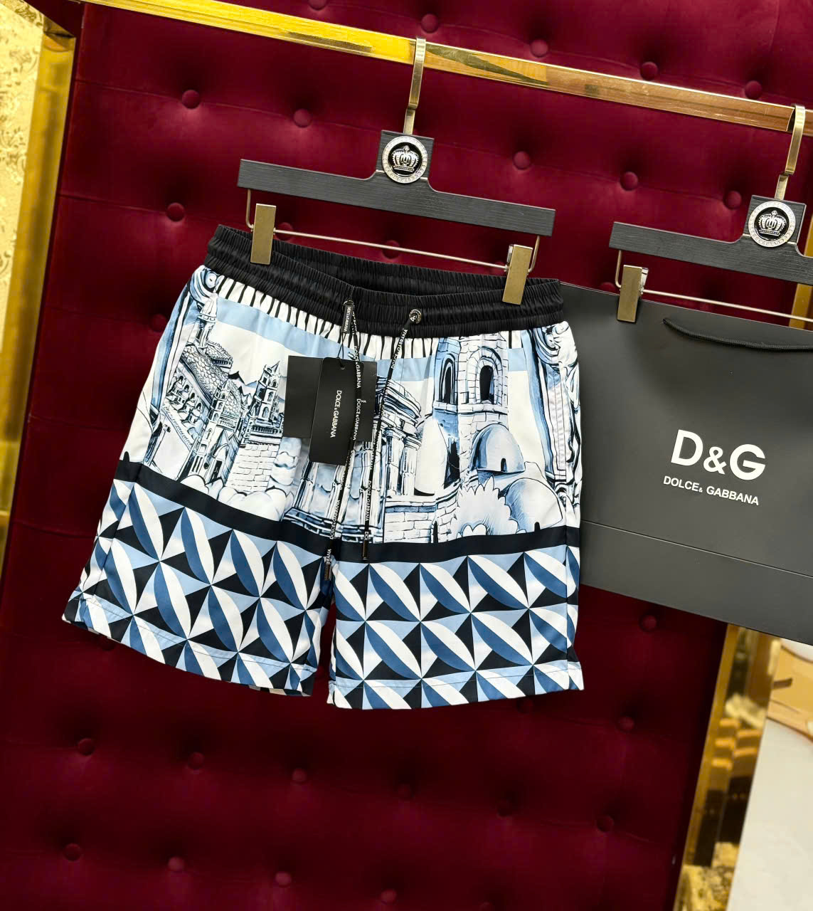 Quần short gió Dolce Gabbana DG họa tiết kẻ ô Trắng Xanh Like Auth 1-1 on web LK