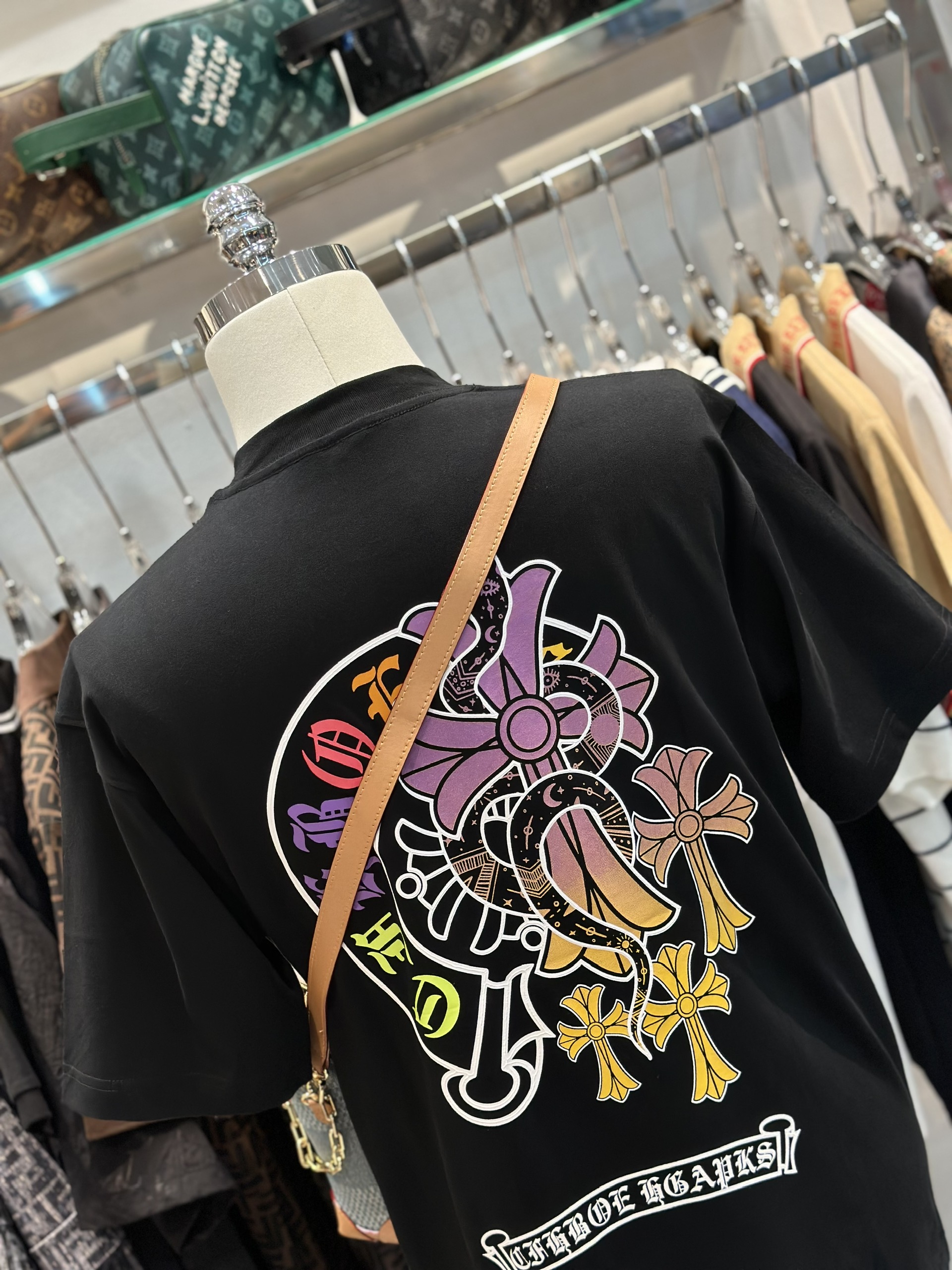 Áo phông T-shirt Chrome Heart CH Đen logo chữ thập lồng Rắn màu sắc in lưng ngực Like Auth on web VTN