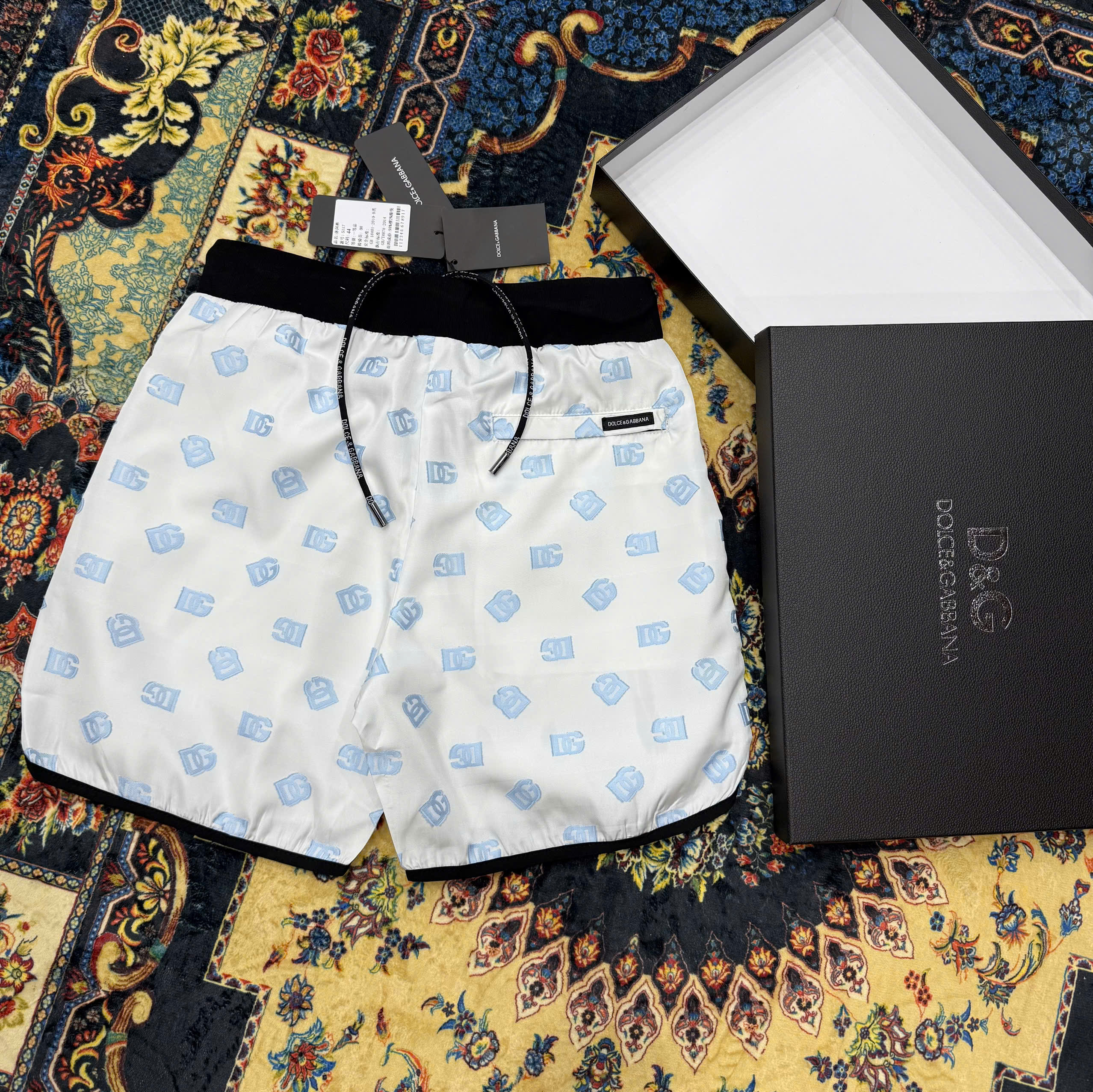 Quần short gió Dolce Gabbana DG họa tiết logo DG full Like Auth 1-1 on web CD