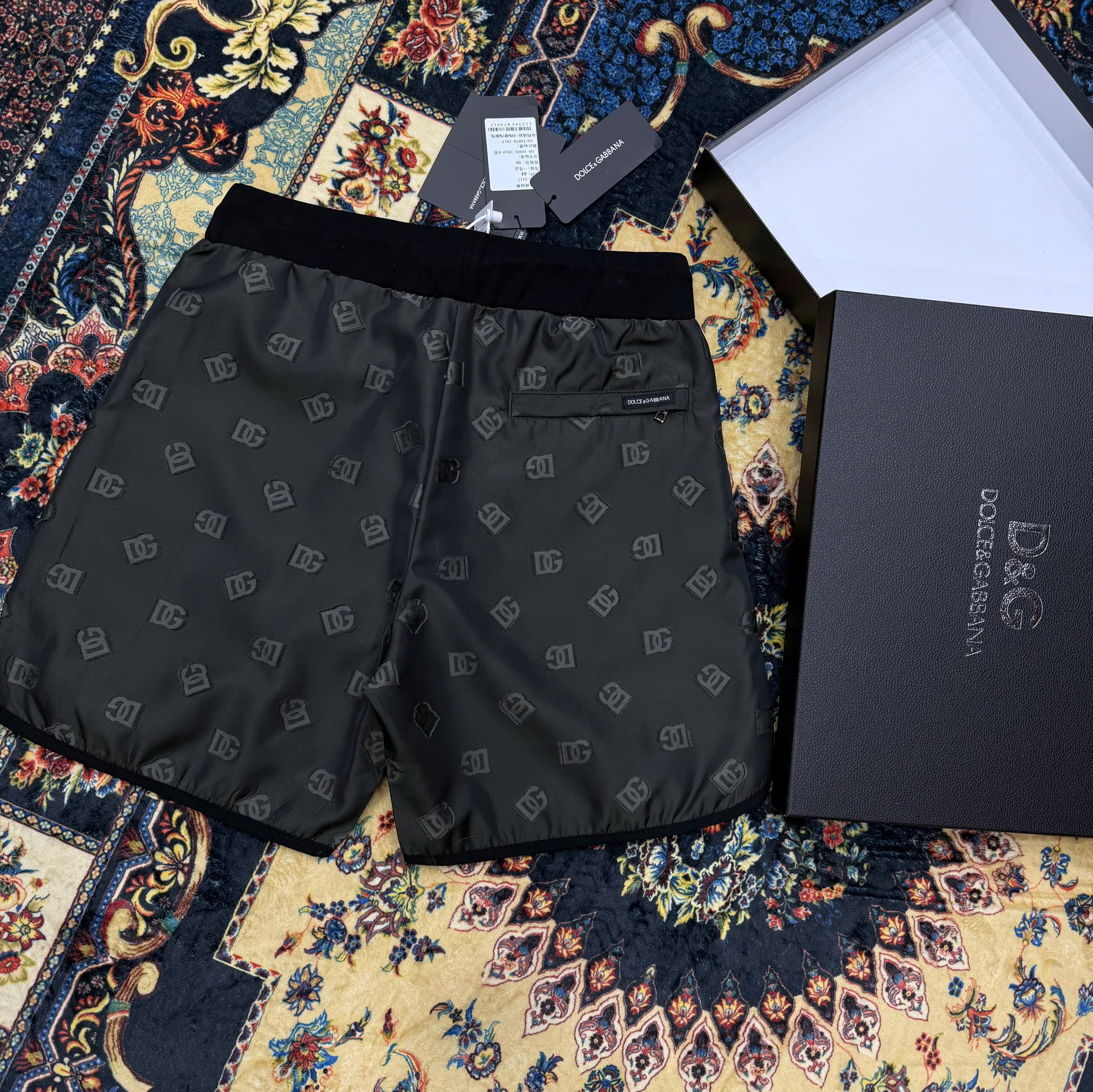 Quần short gió Dolce Gabbana DG họa tiết logo DG full Like Auth 1-1 on web CD