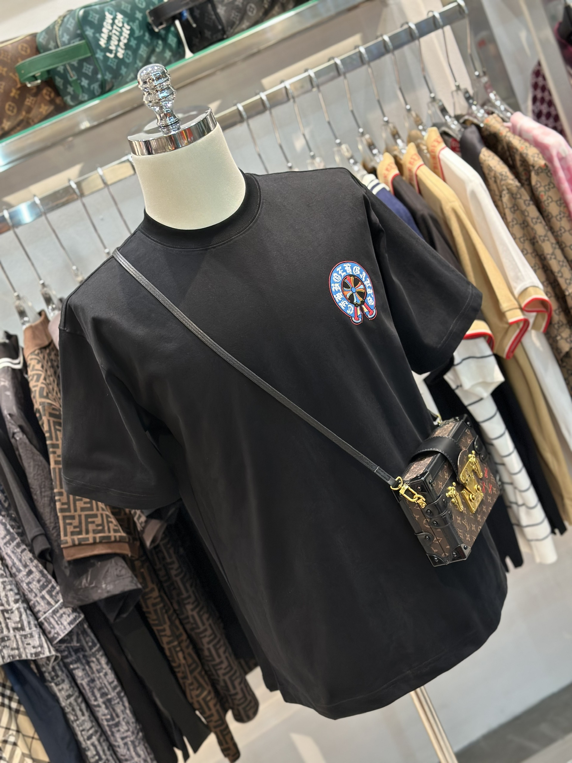 Áo phông T-shirt Chrome Heart CH Đen logo chữ thập vòng tròn Xanh phối màu sắc thêu nổi lưng ngực Like Auth on web VTN