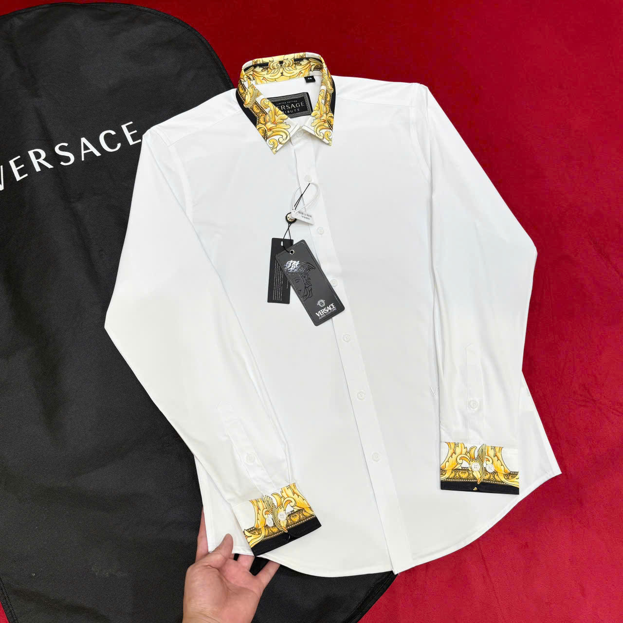 Áo sơ mi dài tay Versace VS họa tiết hoa văn Vàng cổ tay Like Auth on web LK