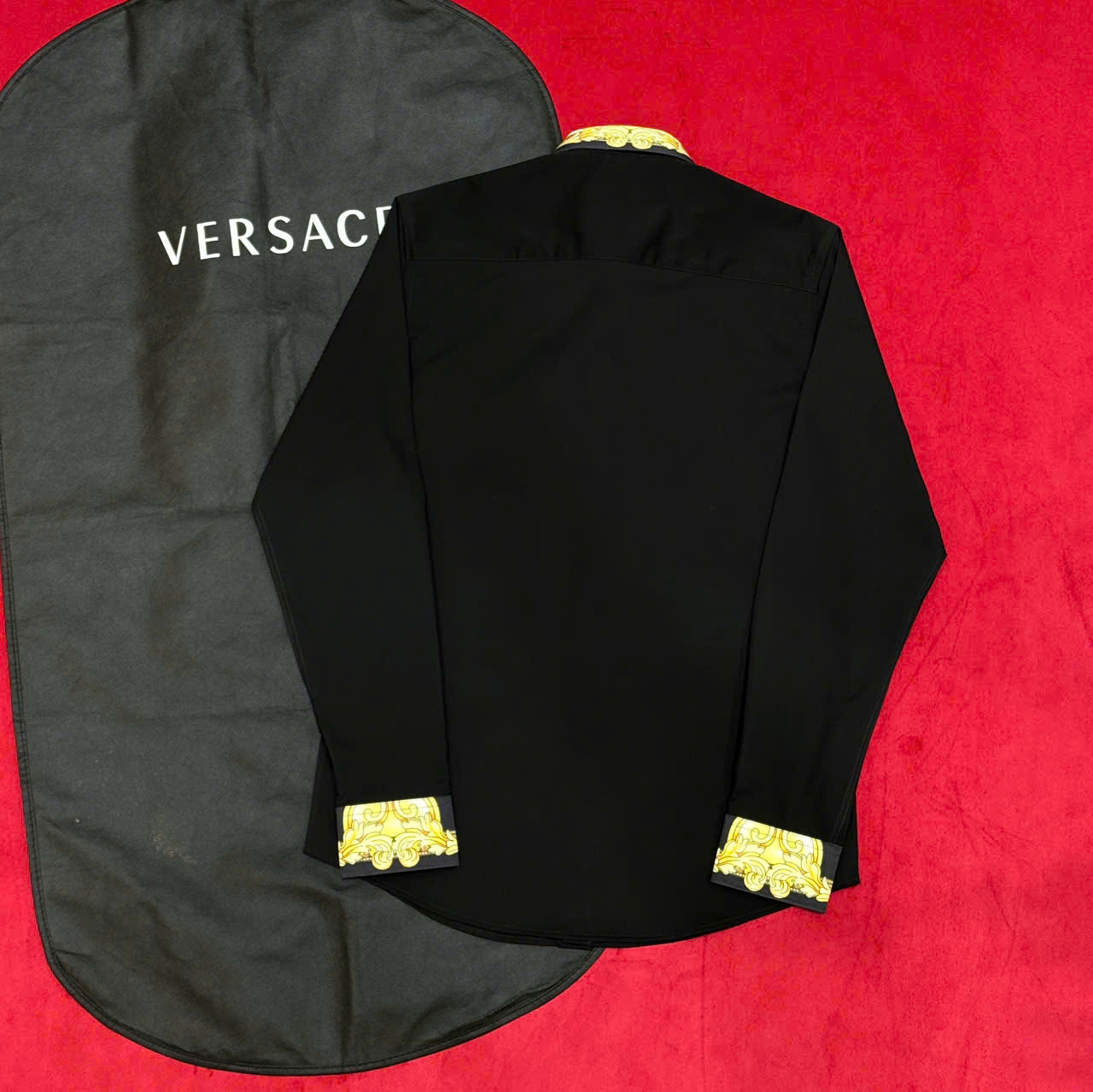Áo sơ mi dài tay Versace VS họa tiết hoa văn Vàng cổ tay Like Auth on web LK