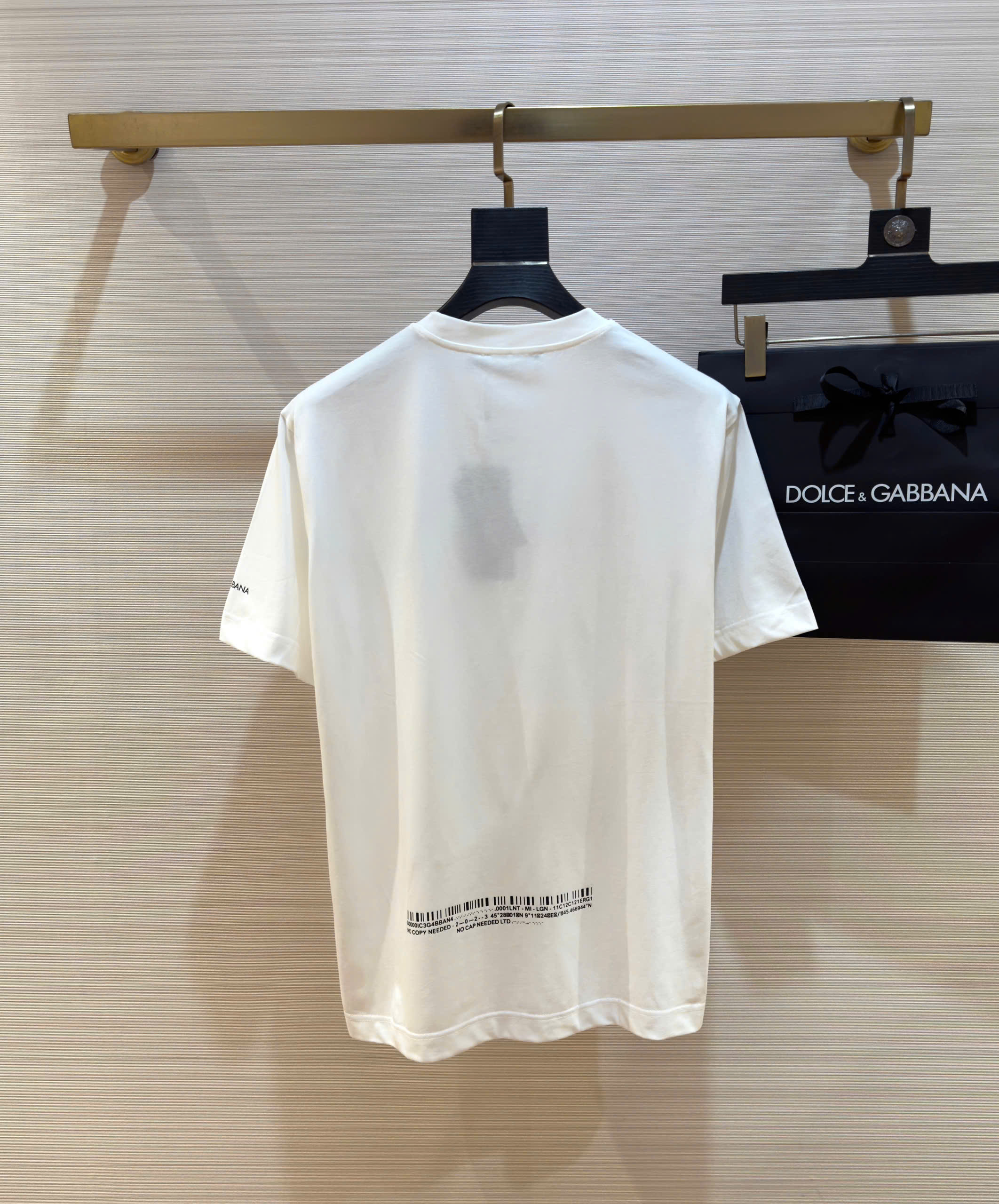 Áo phông T-shirt Dolce Gabbana DG Trắng họa tiết logo mã vạch Đen ngực Like Auth on web DDT
