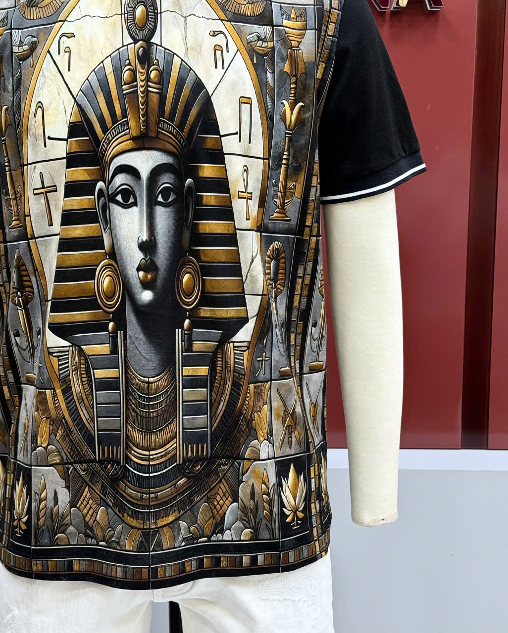 Áo phông T-shirt Dolce Gabbana DG họa tiết nữ thần Ai Cập Like Auth on web LK