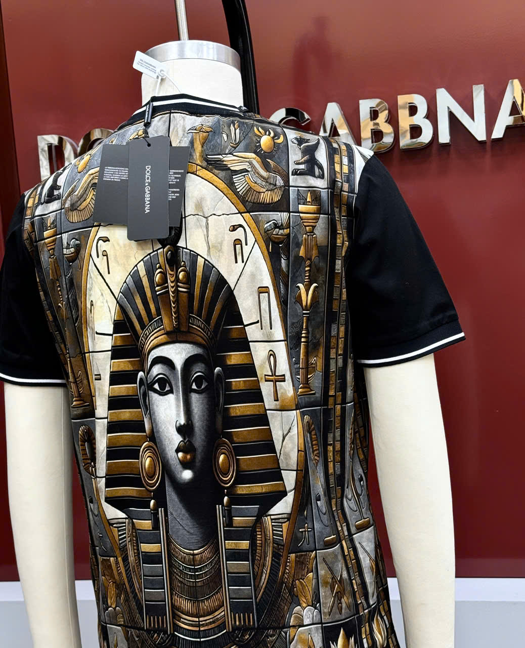 Áo phông T-shirt Dolce Gabbana DG họa tiết nữ thần Ai Cập Like Auth on web LK