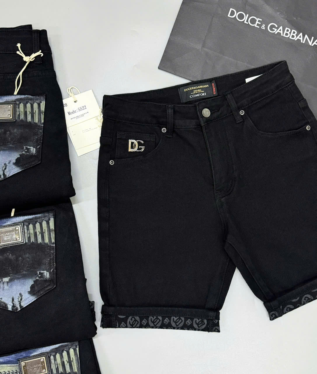 Quần short jean Dolce Gabbana DG Đen họa tiết hồ 3D túi sau Like Auth 1-1 on web CD