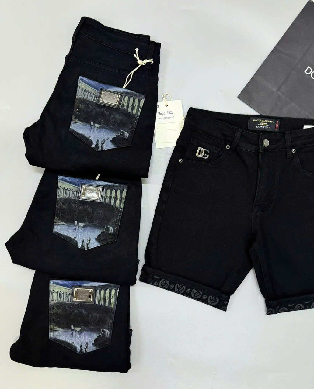 Quần short jean Dolce Gabbana DG Đen họa tiết hồ 3D túi sau Like Auth 1-1 on web CD