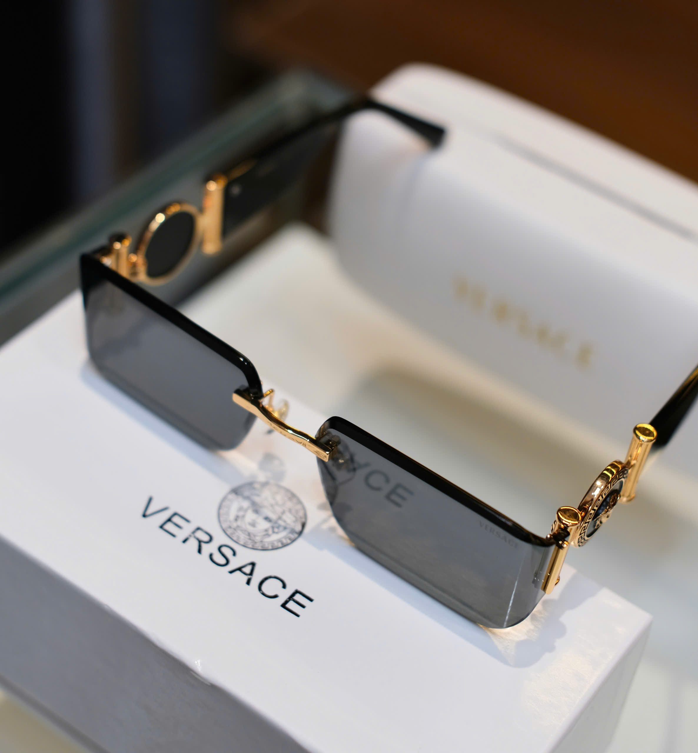 Kính mắt thời trang Versace VS Đen không viền logo tròn gọng Like Auth on web fullbox DDT