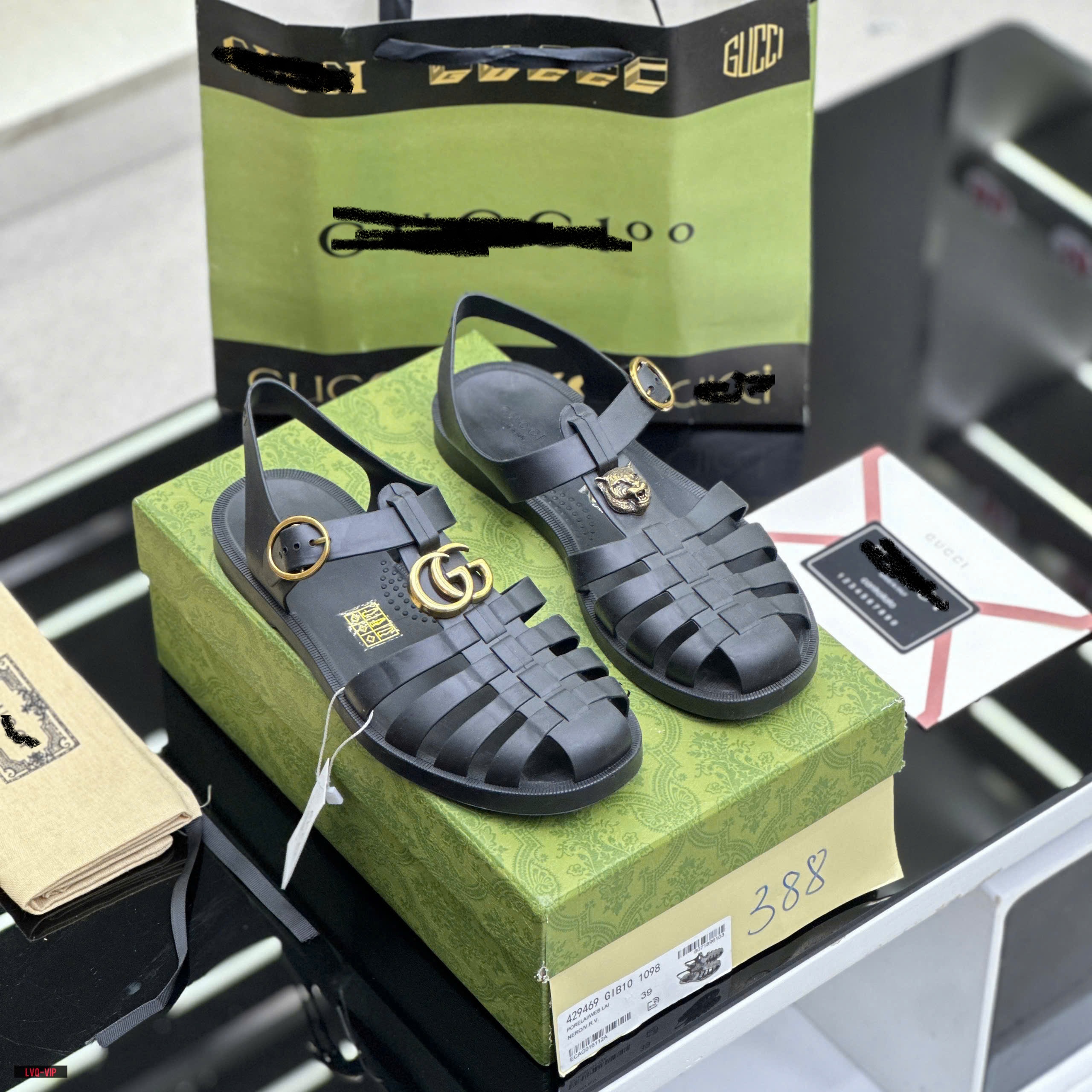 Dép rọ sandal Gucci GC Đen lì logo chữ Hổ Vàng Like Auth on web fullbox bill thẻ LVQ