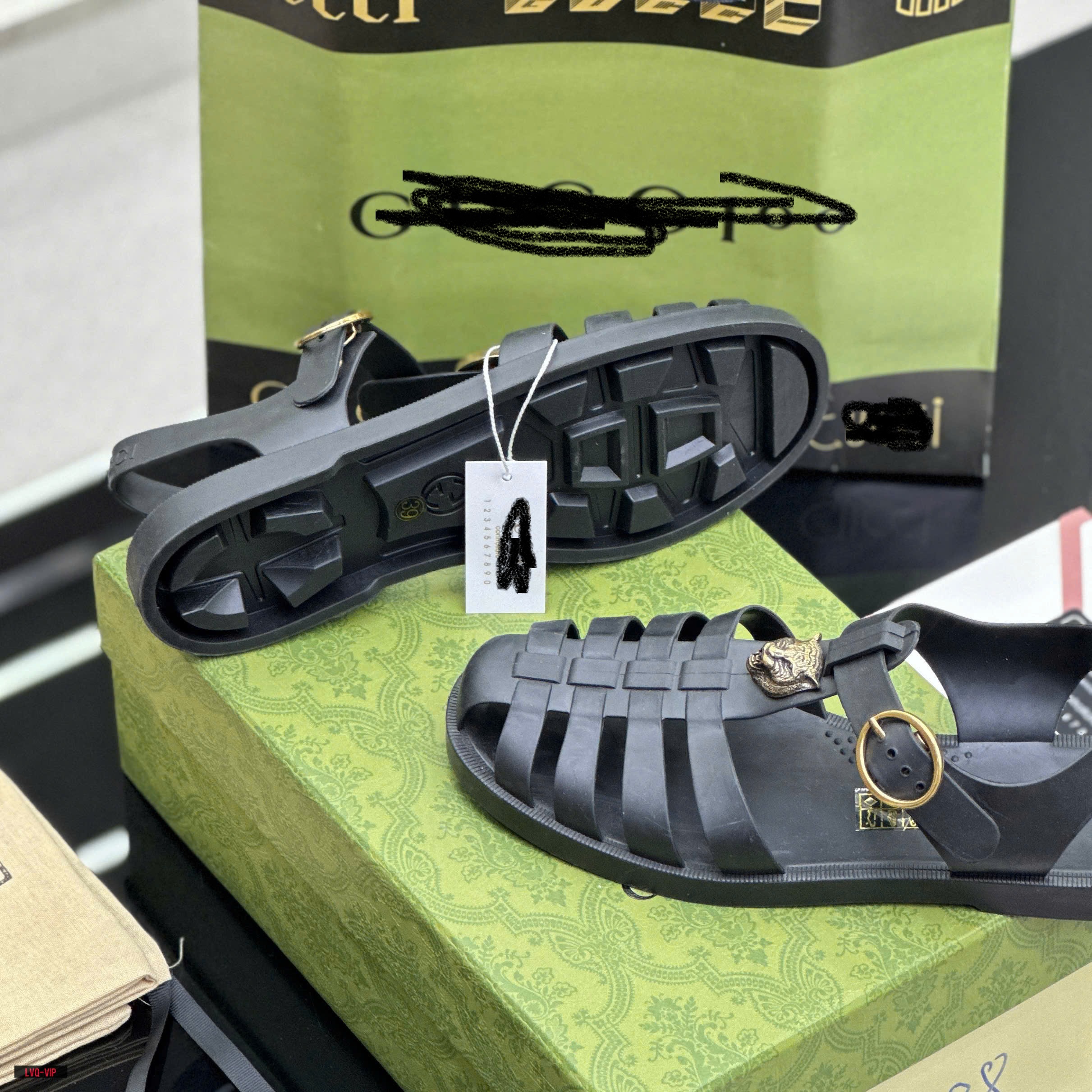 Dép rọ sandal Gucci GC Đen lì logo chữ Hổ Vàng Like Auth on web fullbox bill thẻ LVQ