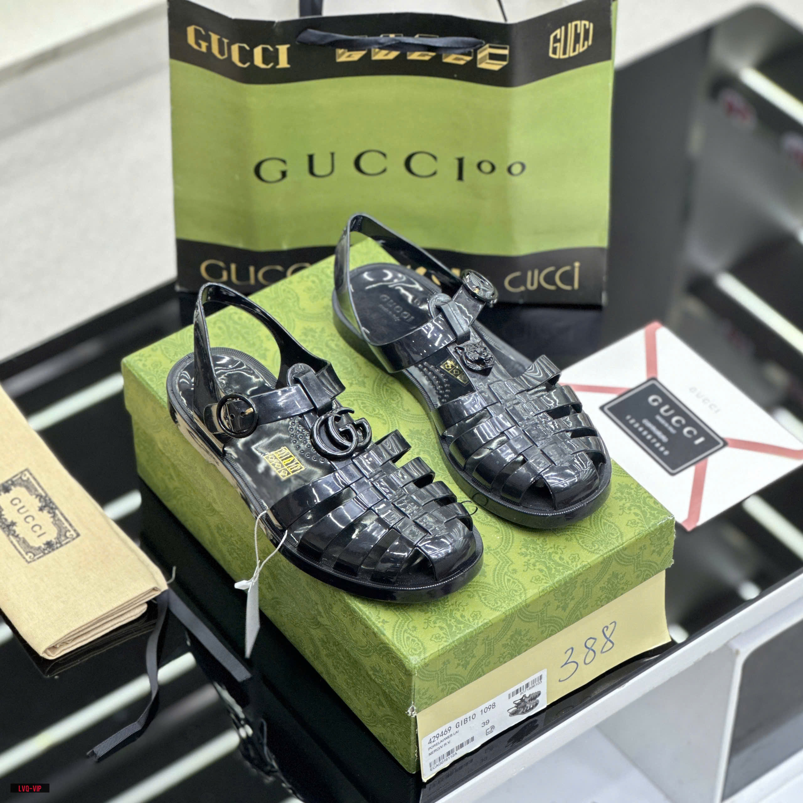 Dép rọ sandal Gucci GC Đen bóng logo chữ Hổ Đen Like Auth on web fullbox bill thẻ LVQ