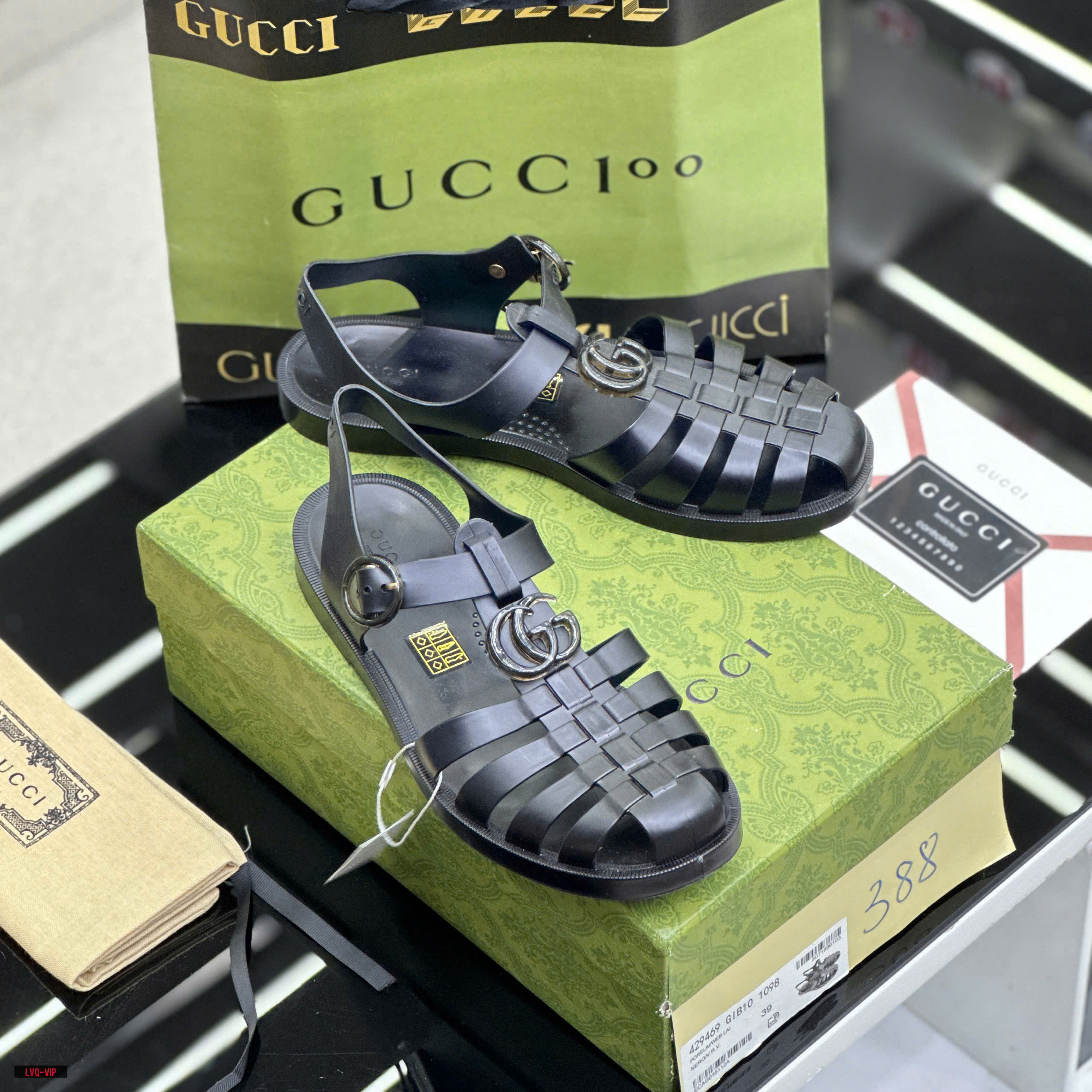 Dép rọ sandal Gucci GC Đen lì logo chữ bóng Like Auth on web fullbox bill thẻ LVQ