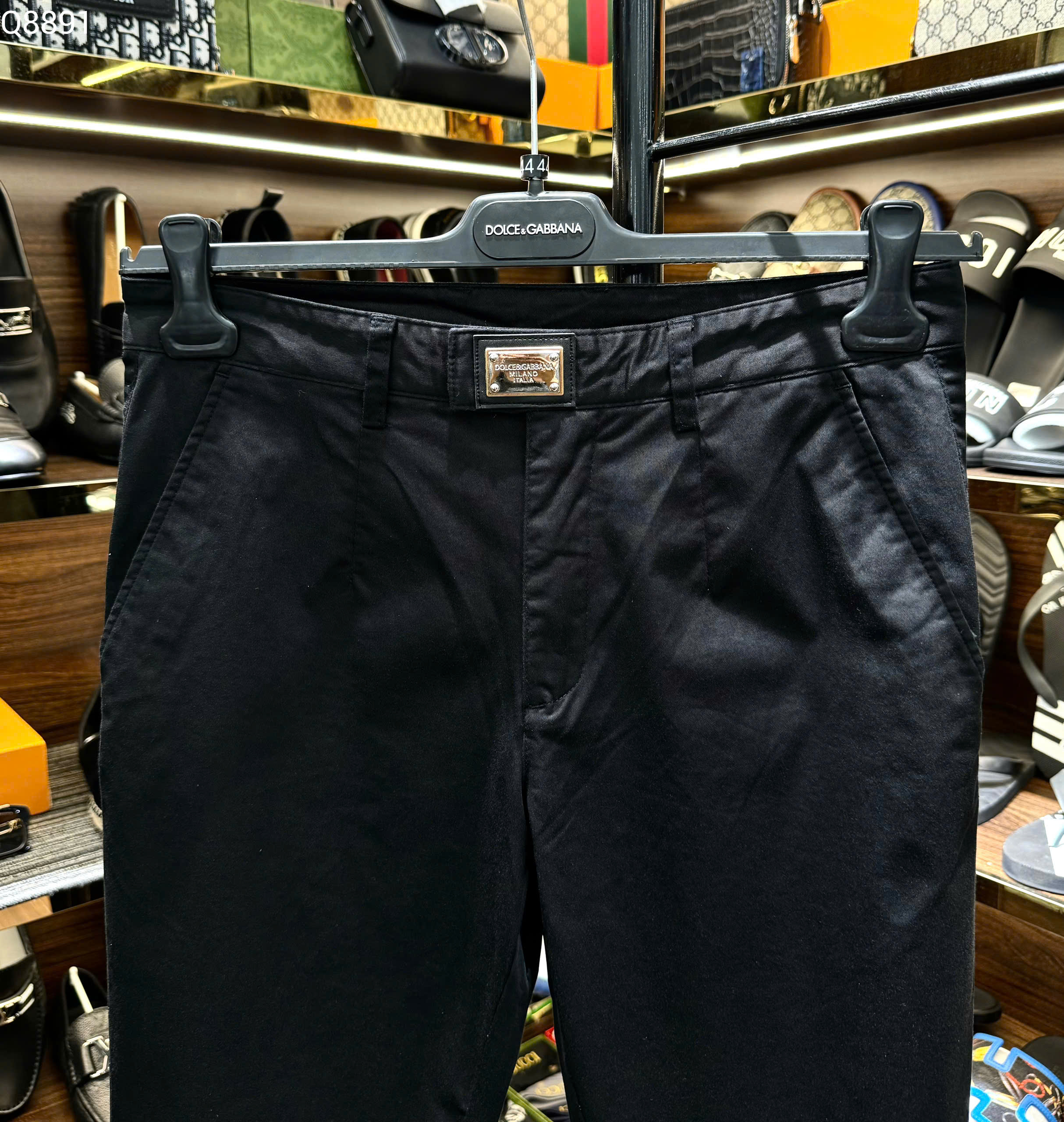 Quần dài kaki Dolce Gabbana DG Đen trơn logo tag vuông cạp Like Auth 1-1 on web MK