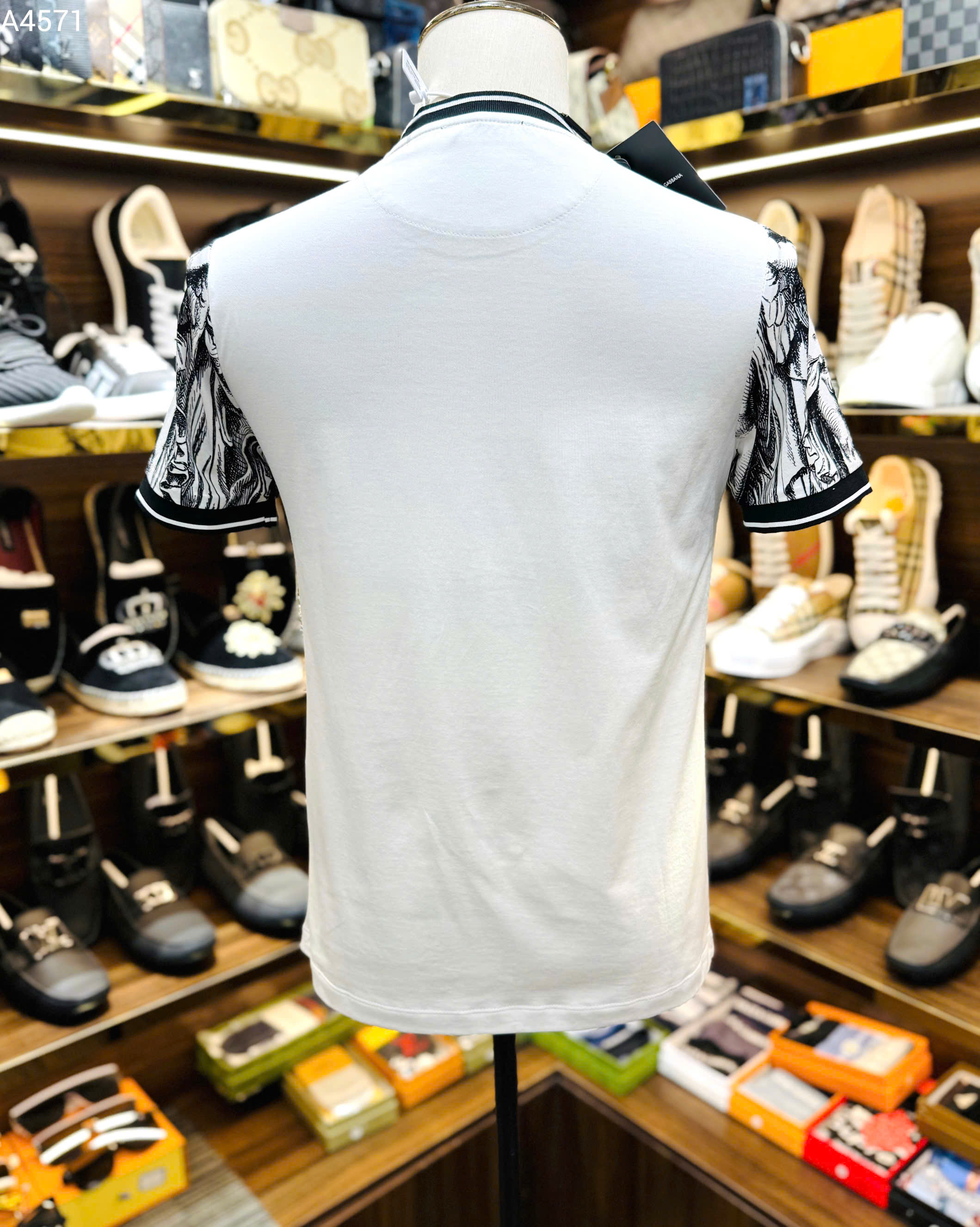 Áo phông T-shirt Dolce Gabbana DG họa tiết tượng Like Auth on web M