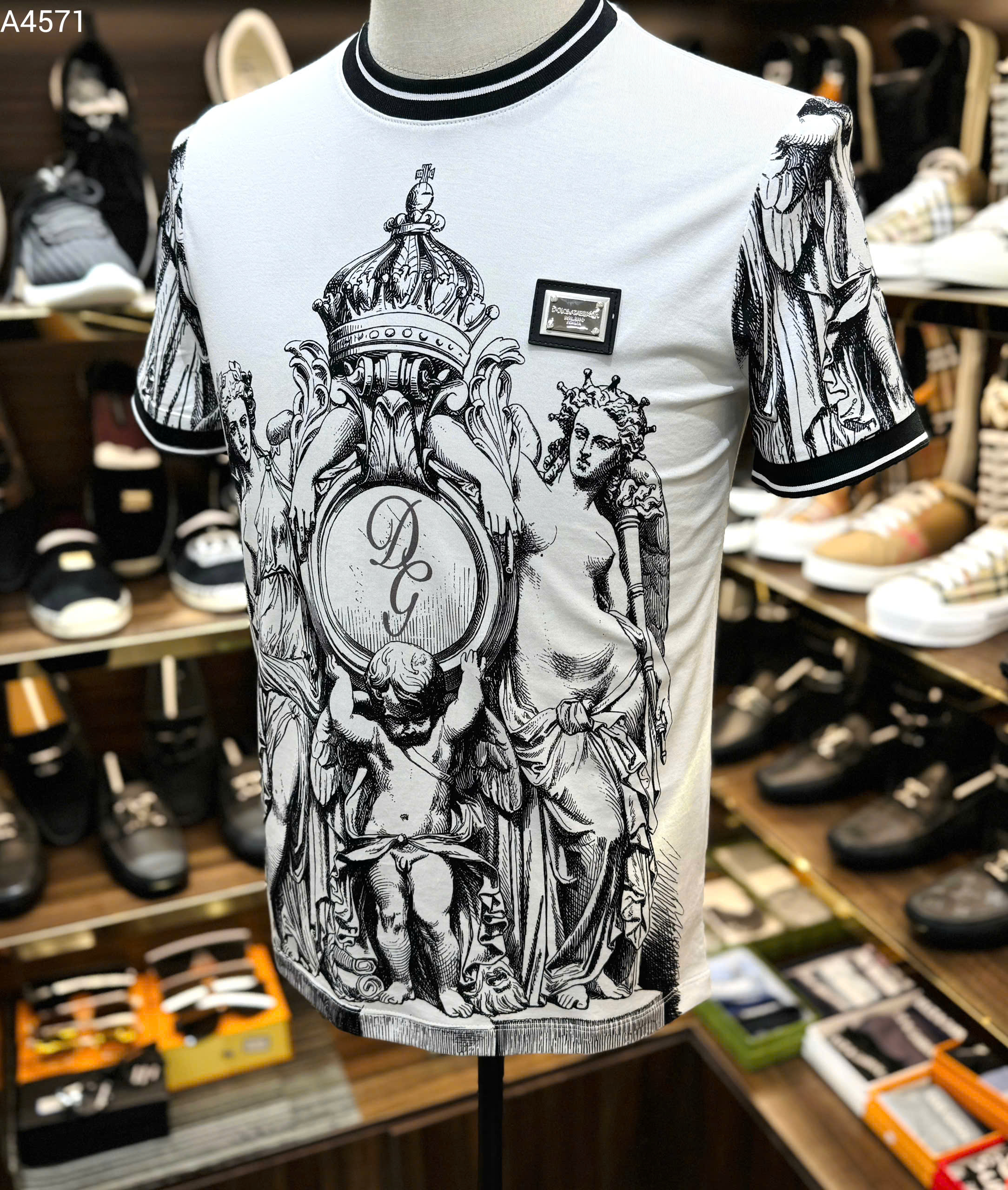 Áo phông T-shirt Dolce Gabbana DG họa tiết tượng Like Auth on web M