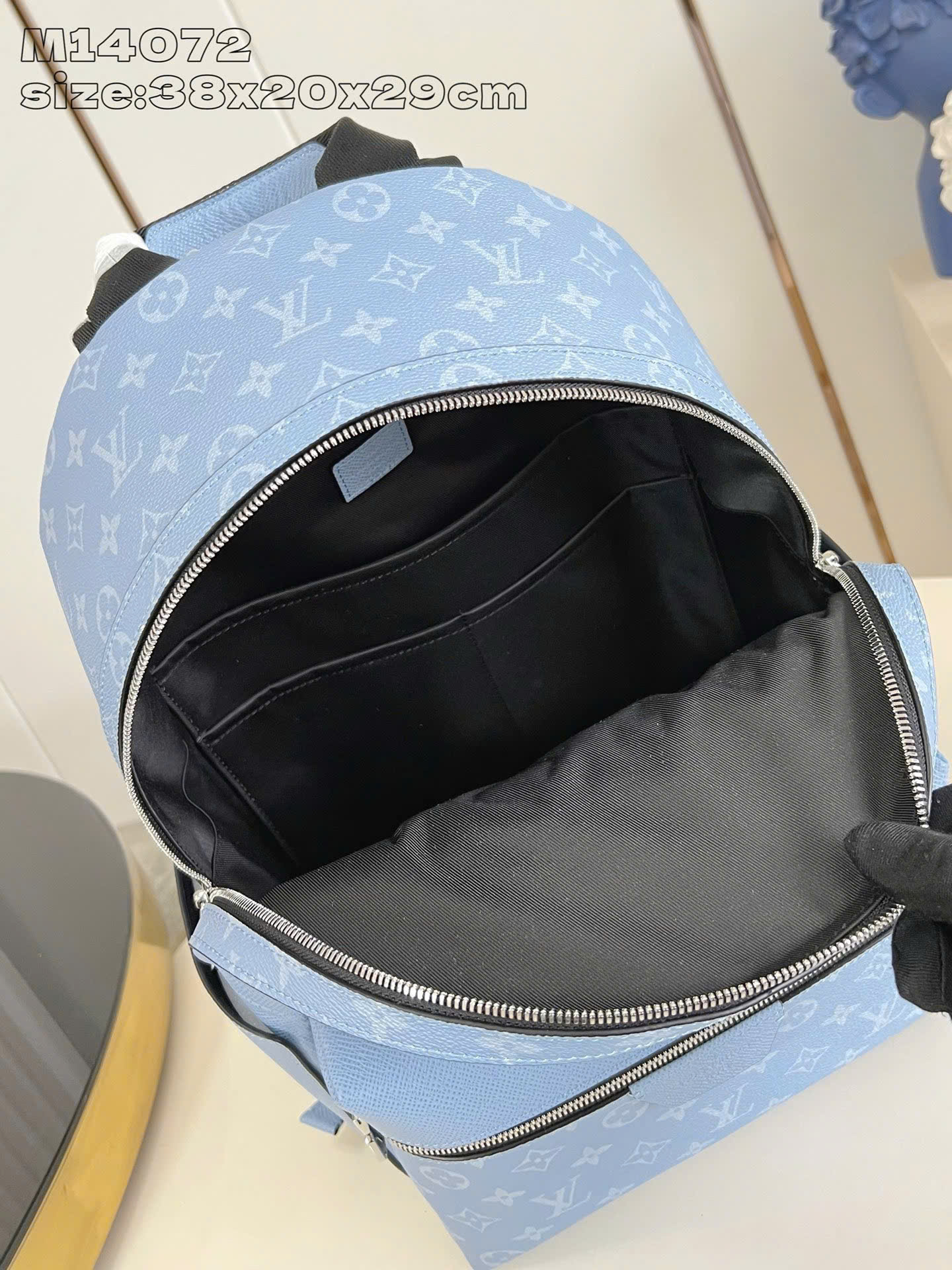 Balo thời trang Louis Vuitton LV Xanh dương nhạt trơn phối hoa vân size 38x20x29cm Like Auth on web fullbox bill thẻ PLD