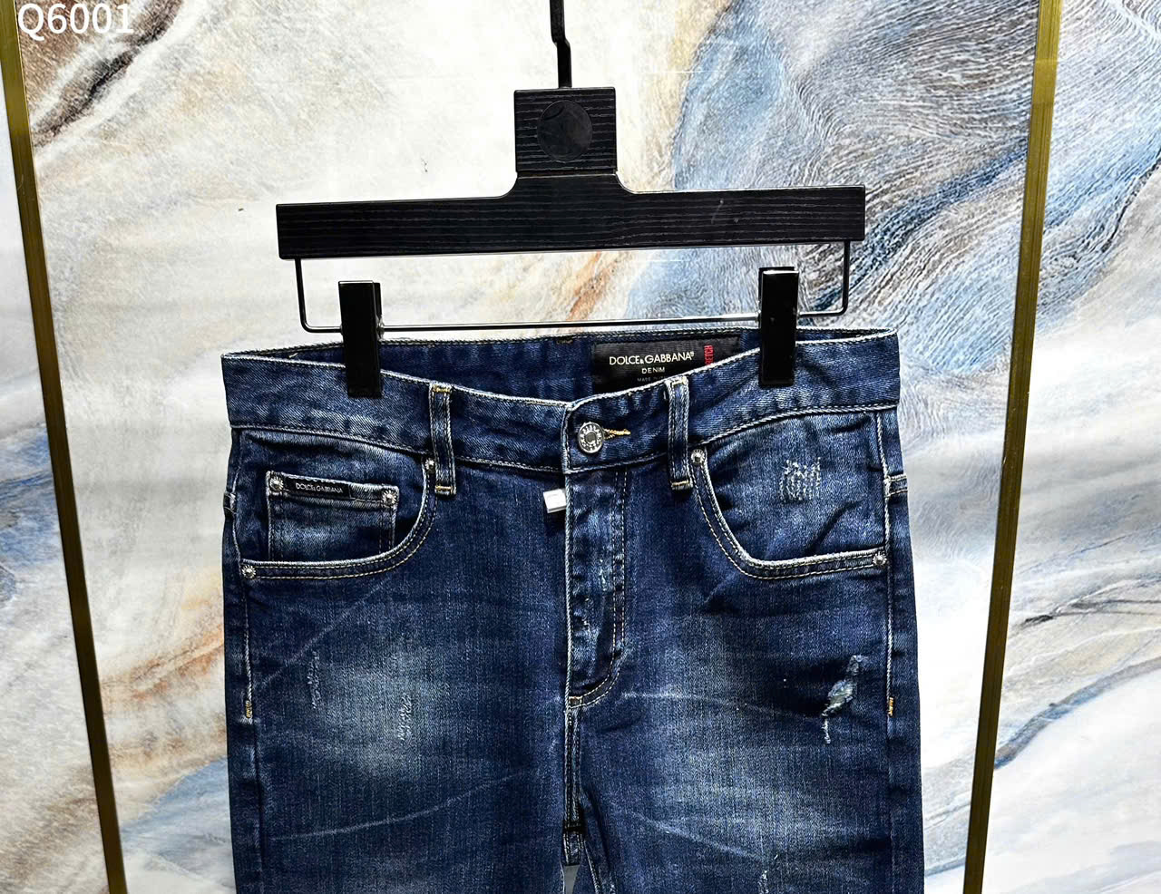 Quần Jean Dolce Gabbana DG Xanh rách mài logo thêu túi sau Like Auth on web LK