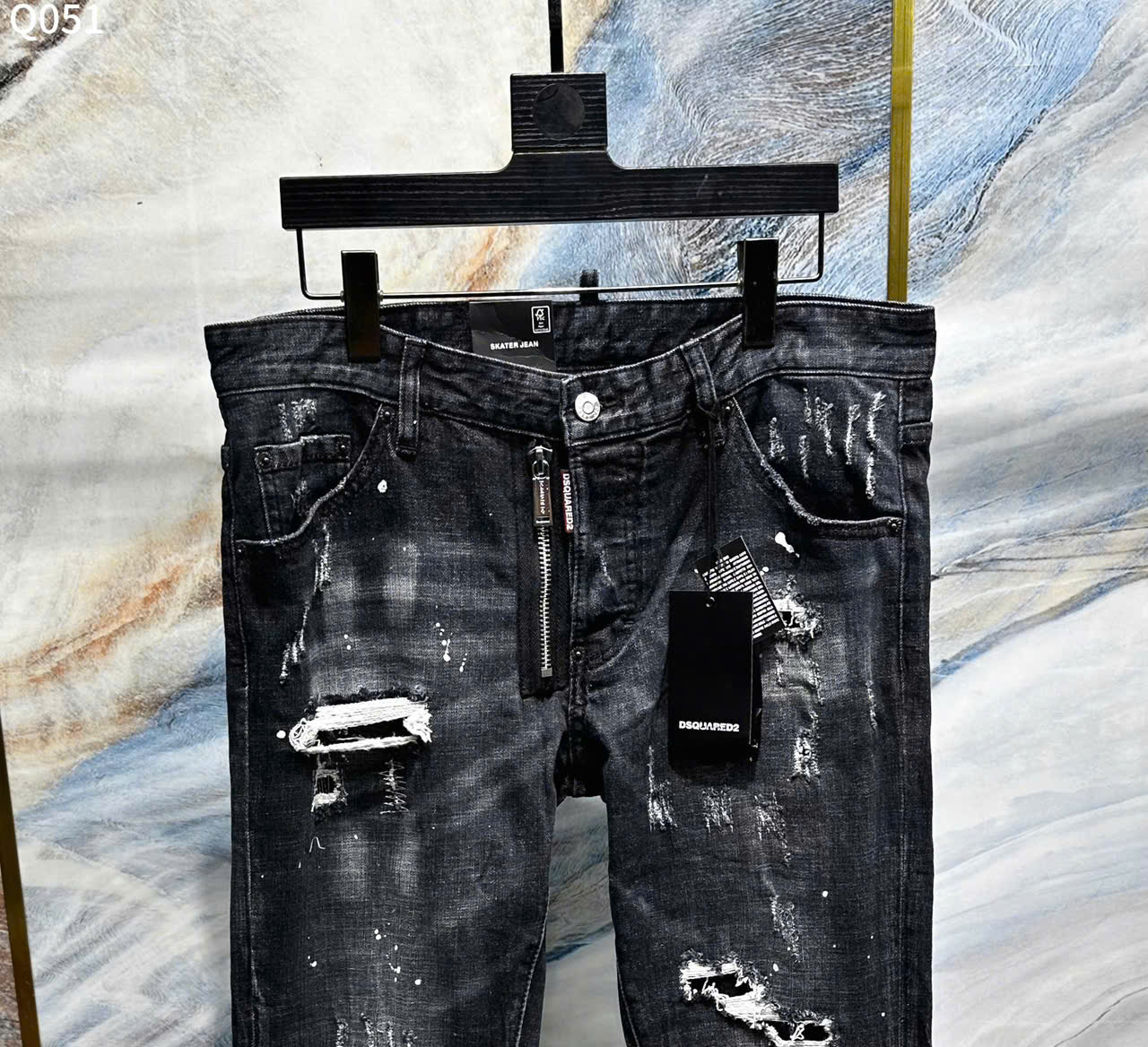 Quần Jean Dsquared2 DSQ2 Đen rách mài vẩy sơn phối khóa lệch Like Auth on web LK