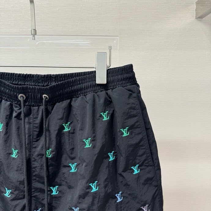 Quần short gió Louis Vuitton LV Đen họa tiết logo màu Like Auth 1-1 on web VTN