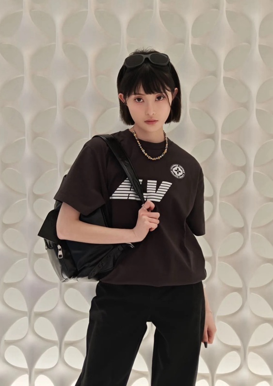 Áo phông T-shirt Louis Vuitton LV Xám họa tiết logo Trắng Like Auth on web VTN