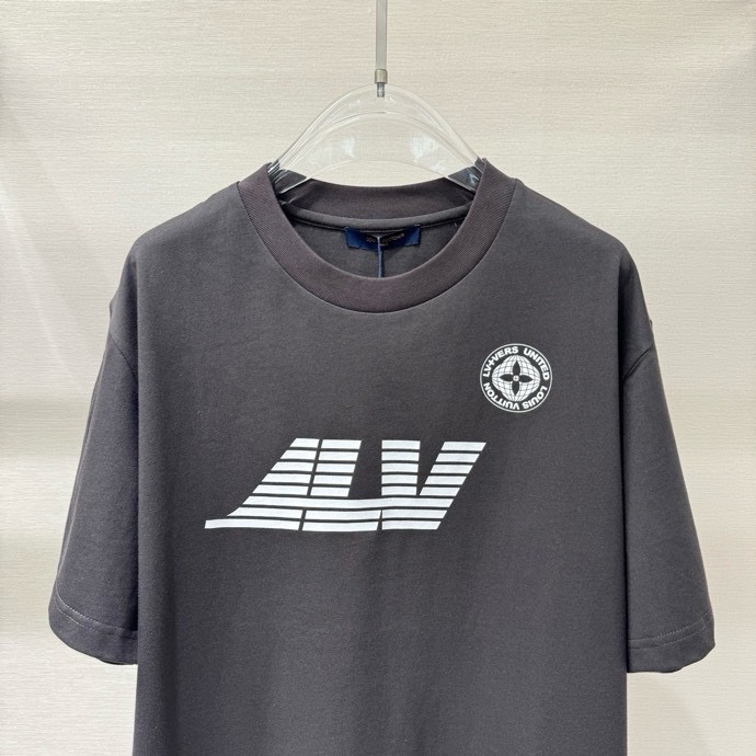 Áo phông T-shirt Louis Vuitton LV Xám họa tiết logo Trắng Like Auth on web VTN