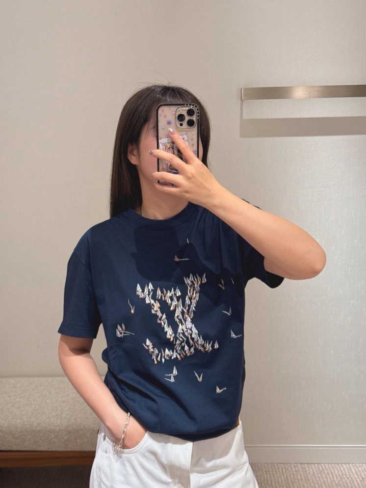 Áo phông T-shirt Louis Vuitton LV Xanh than họa tiết logo thuyền thêu Like Auth on web VTN