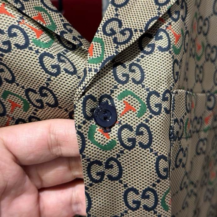 Áo sơ mi lụa cộc tay Gucci GC Nâu họa tiết monogram full Like Auth on web VTN