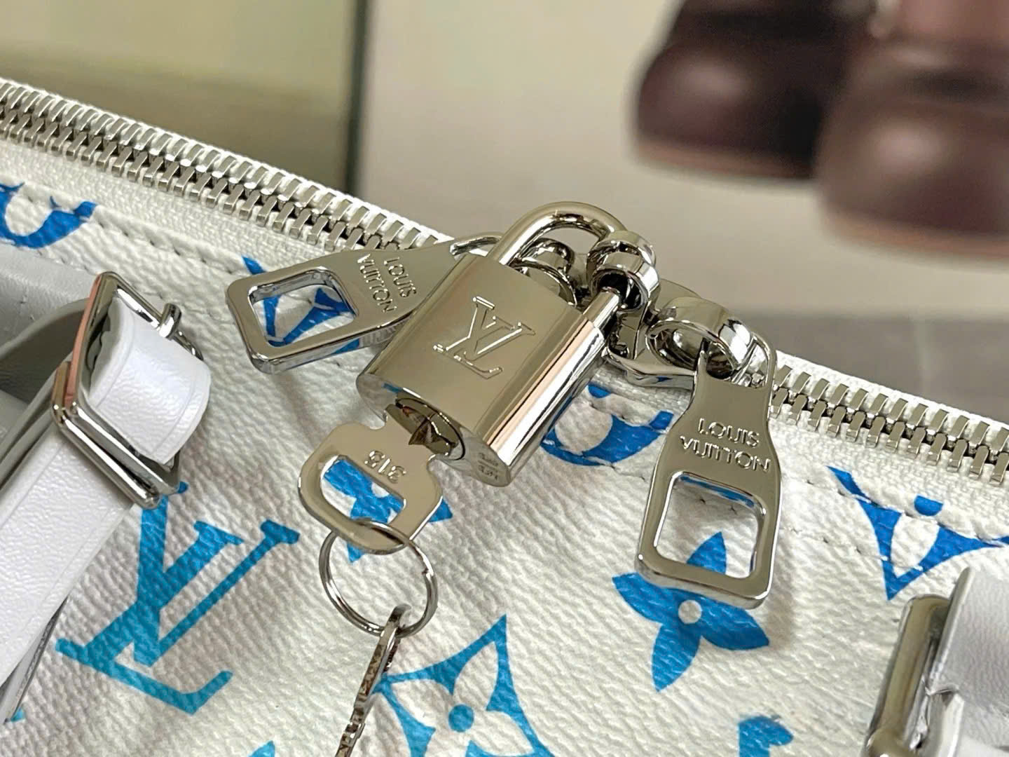 Túi trống du lịch Louis Vuitton LV TRắng họa tiết hoa vân màu sắc size 50cm Like Auth Fullbox phụ kiện PLD